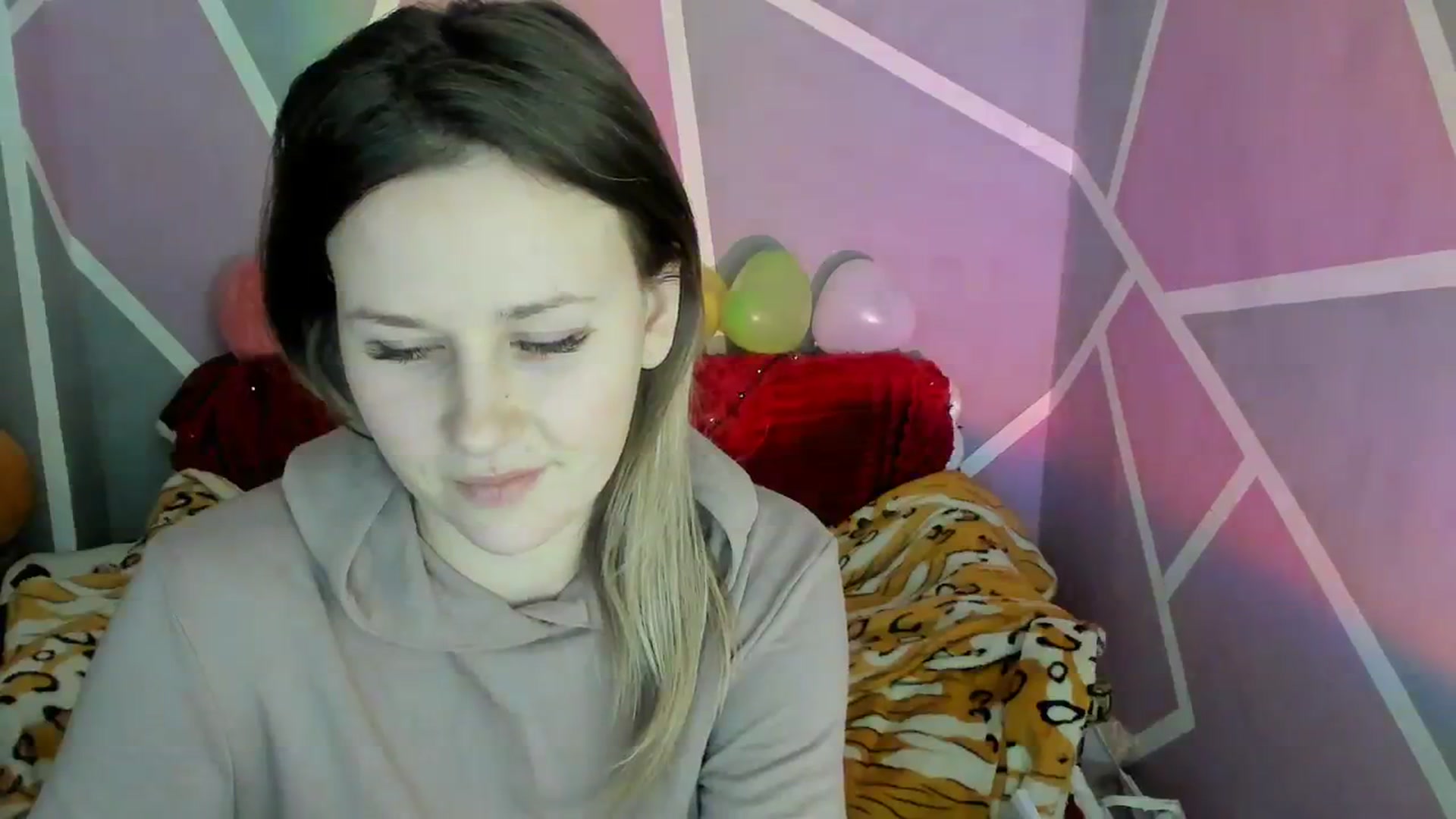Gallery image thumbnail from Sexy_Ukr's myfreecams stream on, 03/12/2024, 17:22 image 9 of 20