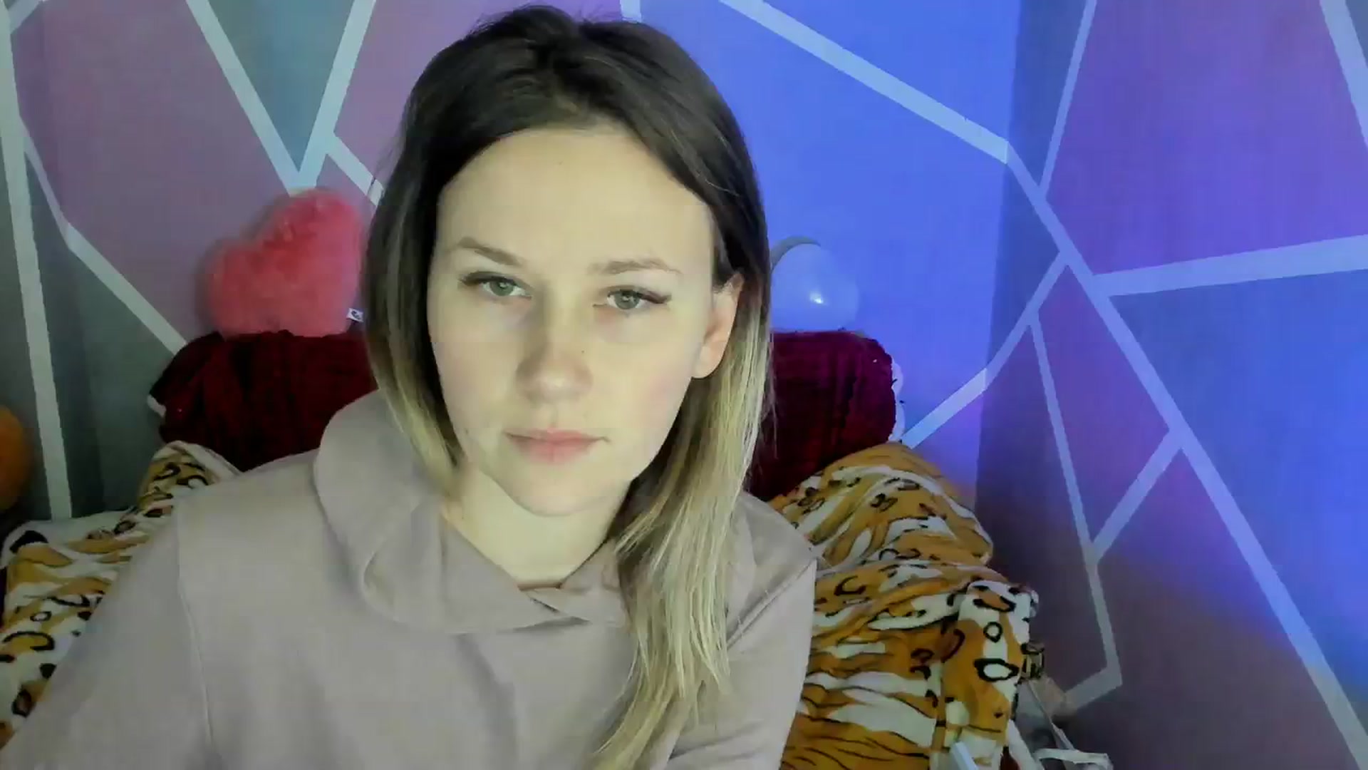 Gallery image thumbnail from Sexy_Ukr's myfreecams stream on, 03/12/2024, 17:22 image 1 of 20