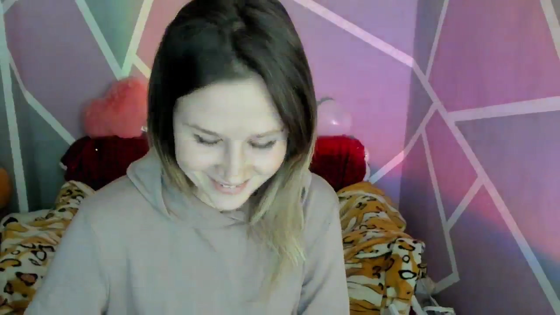 Gallery image thumbnail from Sexy_Ukr's myfreecams stream on, 03/12/2024, 17:22 image 19 of 20