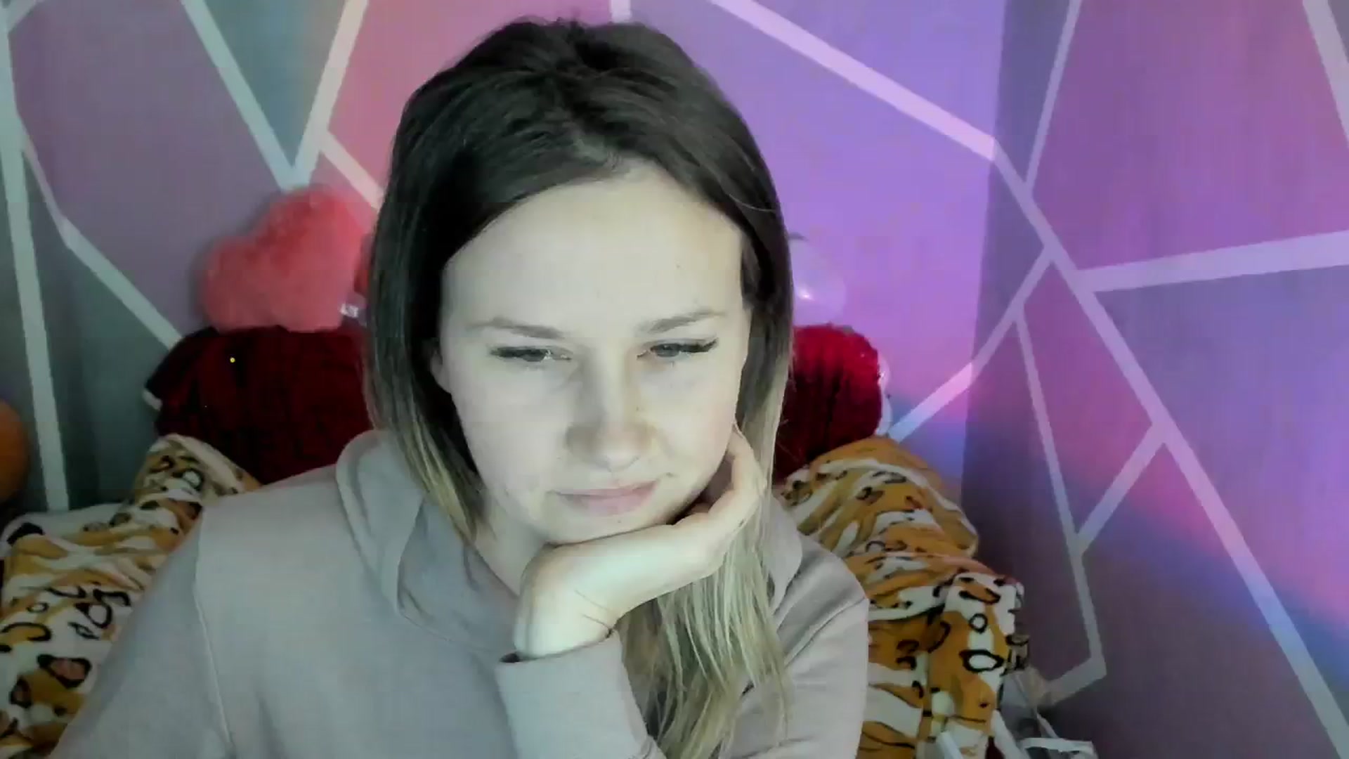 Gallery image thumbnail from Sexy_Ukr's myfreecams stream on, 03/12/2024, 17:22 image 12 of 20
