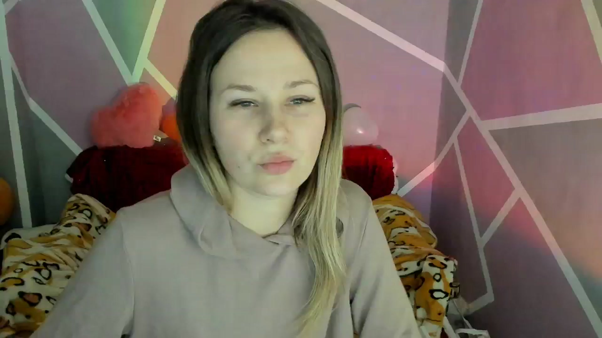 Gallery image thumbnail from Sexy_Ukr's myfreecams stream on, 03/12/2024, 17:22 image 6 of 20