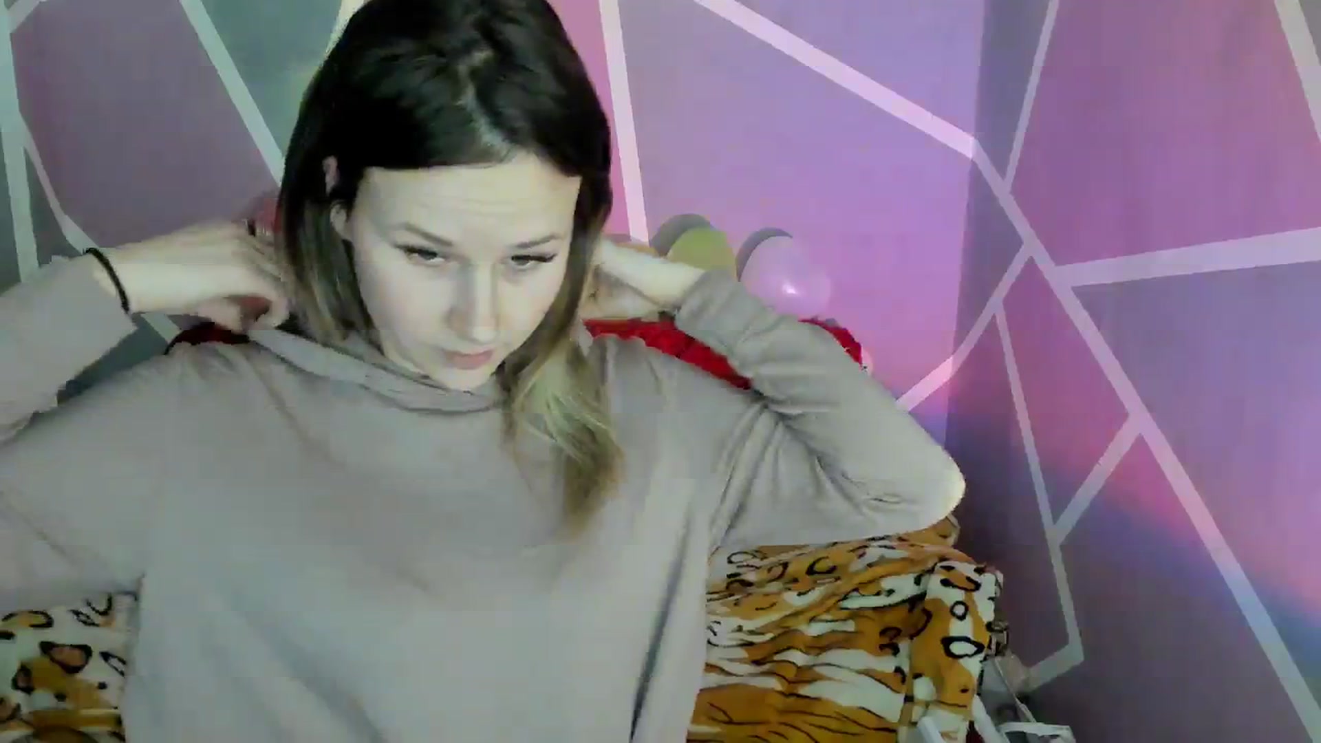 Gallery image thumbnail from Sexy_Ukr's myfreecams stream on, 03/12/2024, 17:22 image 20 of 20