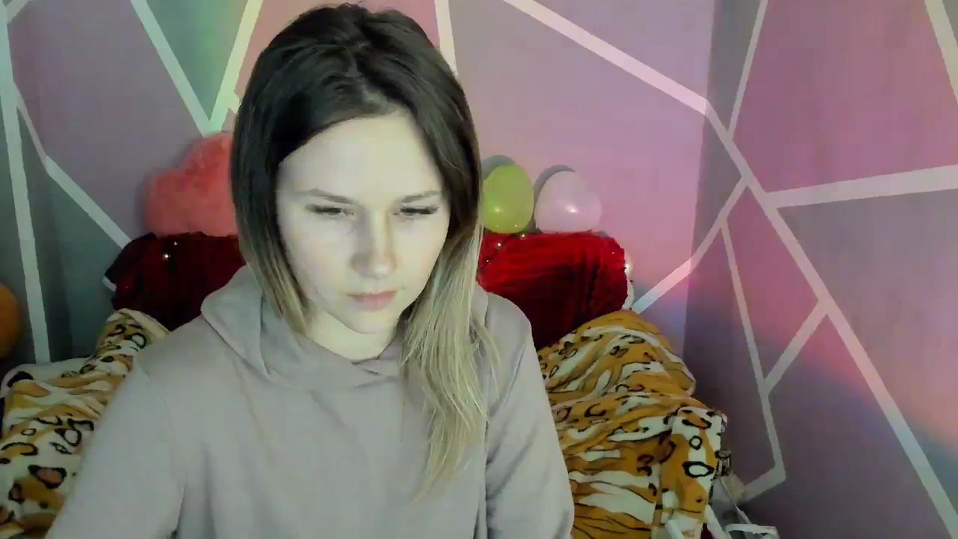 Gallery image thumbnail from Sexy_Ukr's myfreecams stream on, 03/12/2024, 17:22 image 18 of 20