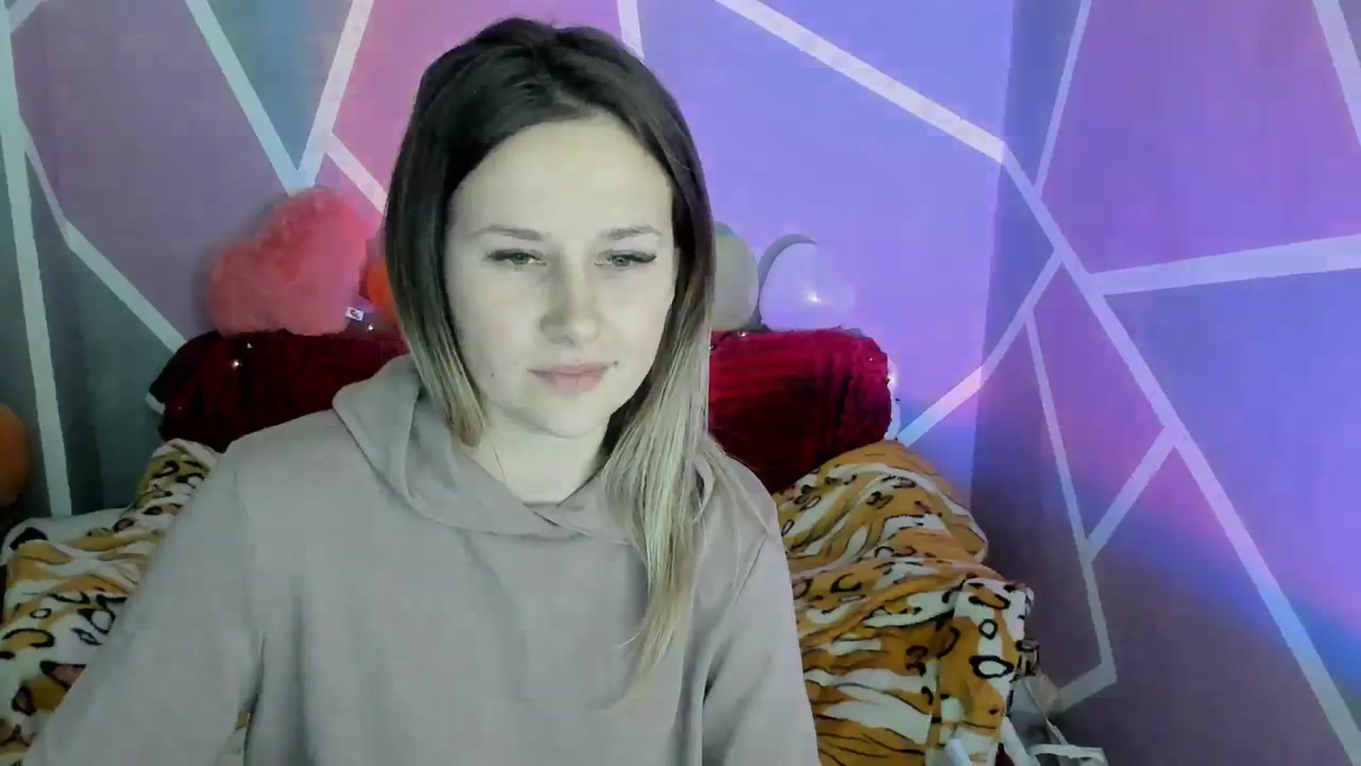 Gallery image thumbnail from Sexy_Ukr's myfreecams stream on, 03/12/2024, 17:22 image 15 of 20