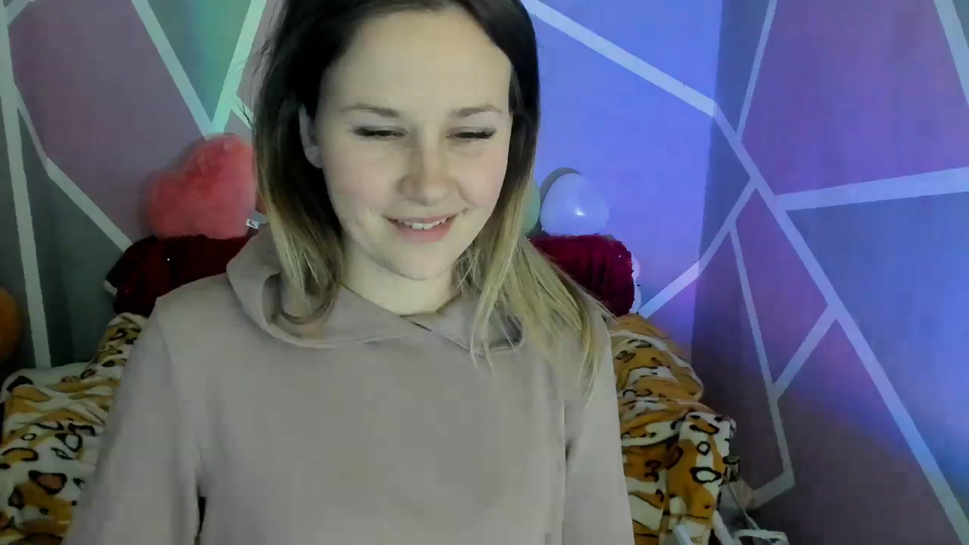 Gallery image thumbnail from Sexy_Ukr's myfreecams stream on, 03/12/2024, 19:06 image 15 of 20