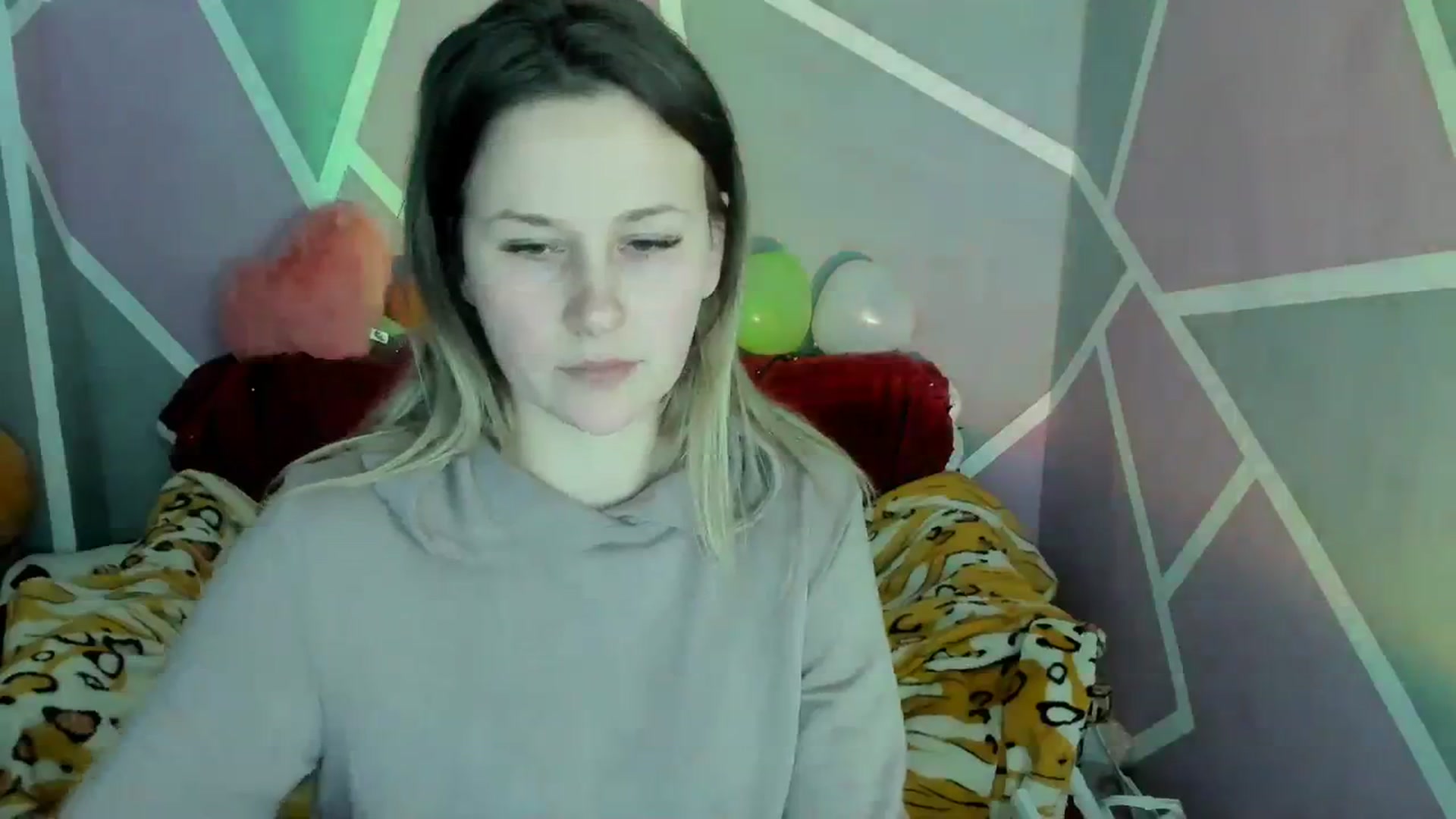 Gallery image thumbnail from Sexy_Ukr's myfreecams stream on, 03/12/2024, 19:06 image 6 of 20