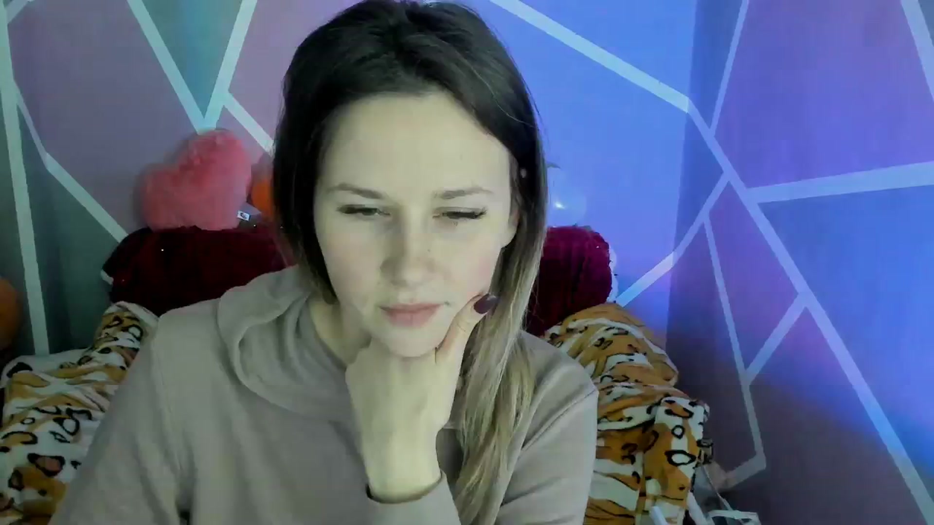 Gallery image thumbnail from Sexy_Ukr's myfreecams stream on, 03/12/2024, 19:06 image 10 of 20