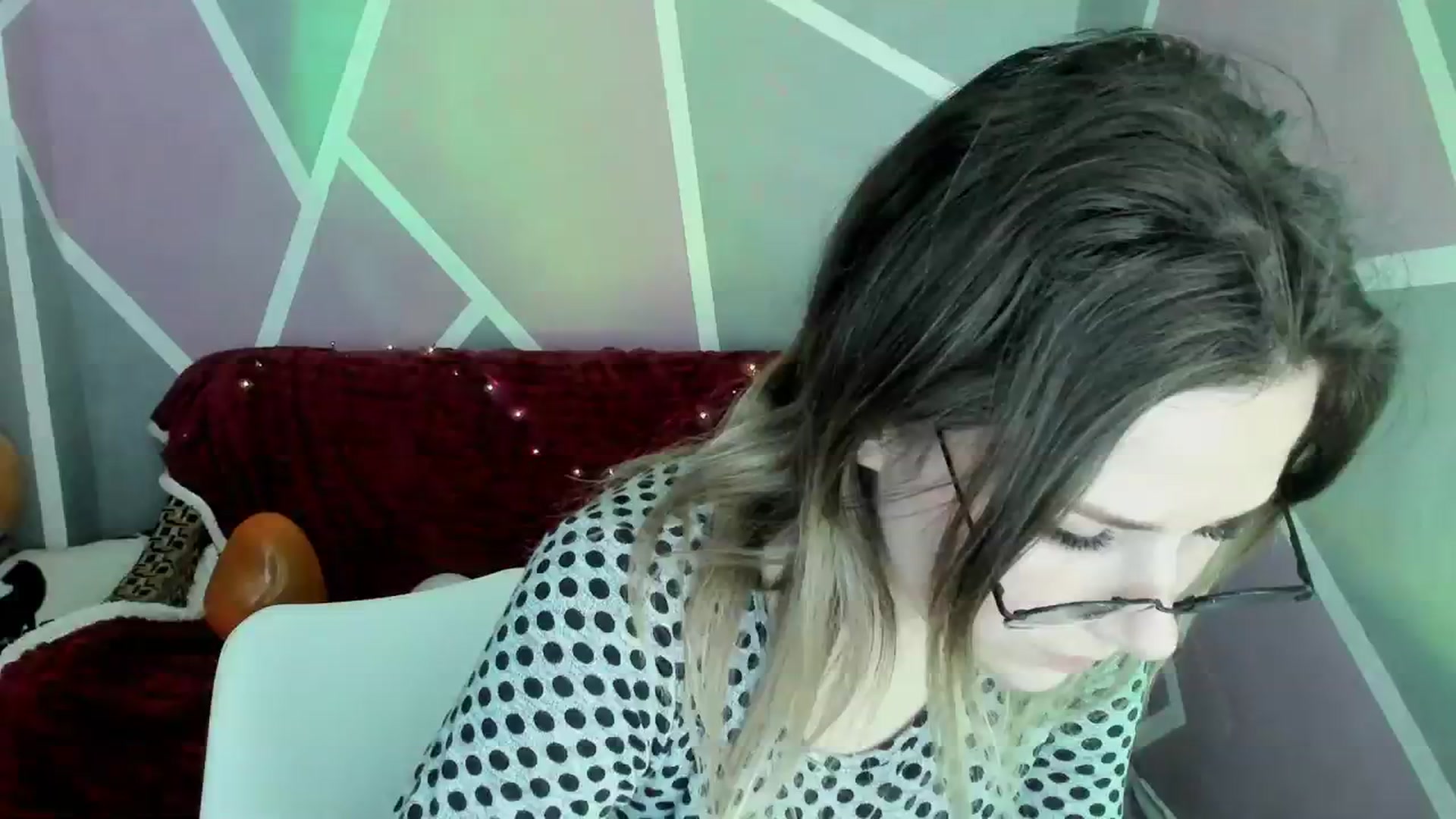 Gallery image thumbnail from Sexy_Ukr's myfreecams stream on, 03/17/2024, 18:07 image 12 of 20
