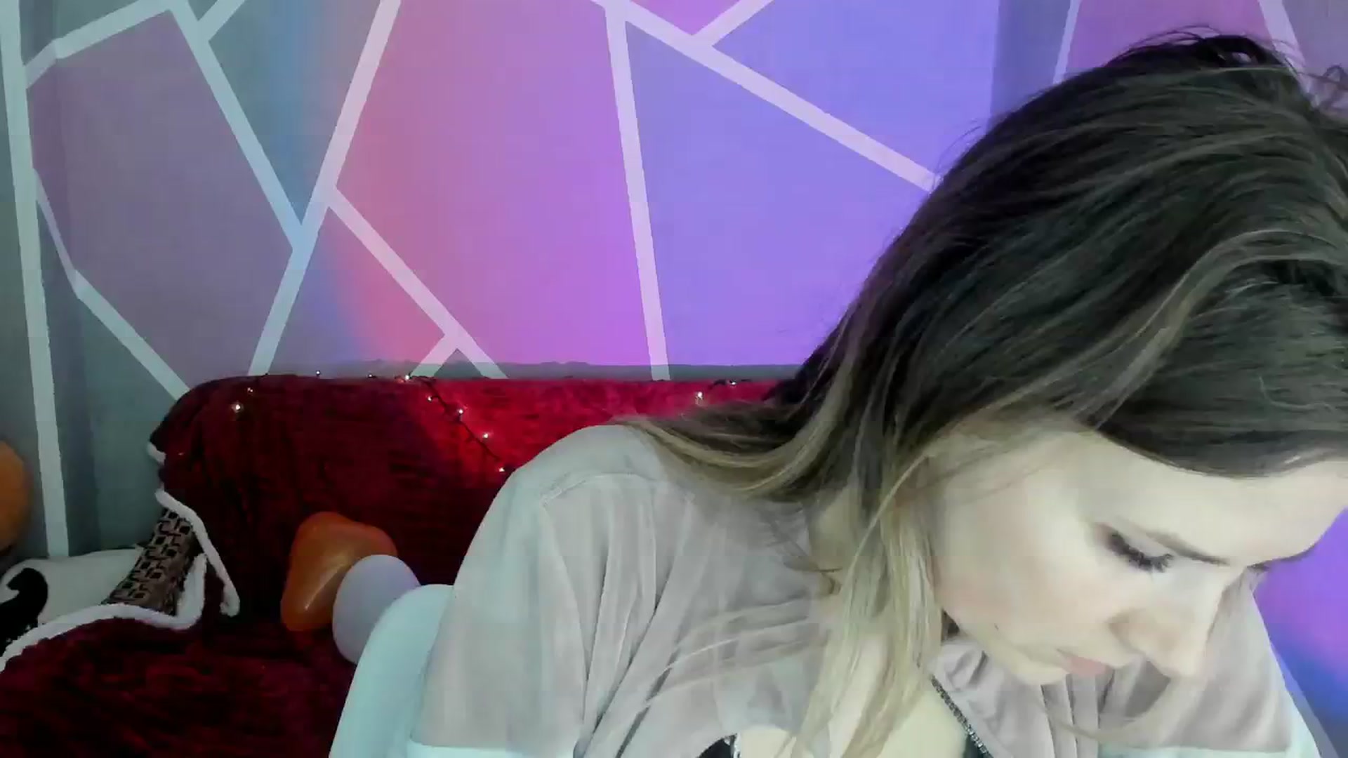 Gallery image thumbnail from Sexy_Ukr's myfreecams stream on, 03/21/2024, 18:19 image 16 of 20
