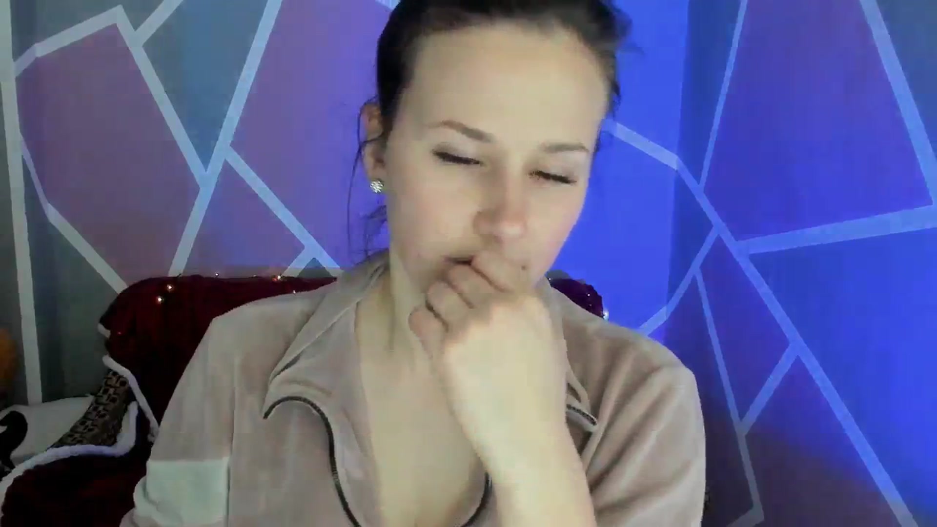 Gallery image thumbnail from Sexy_Ukr's myfreecams stream on, 04/01/2024, 18:17 image 17 of 20