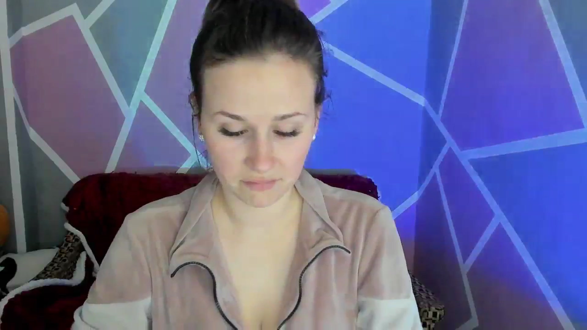Gallery image thumbnail from Sexy_Ukr's myfreecams stream on, 04/01/2024, 18:17 image 18 of 20