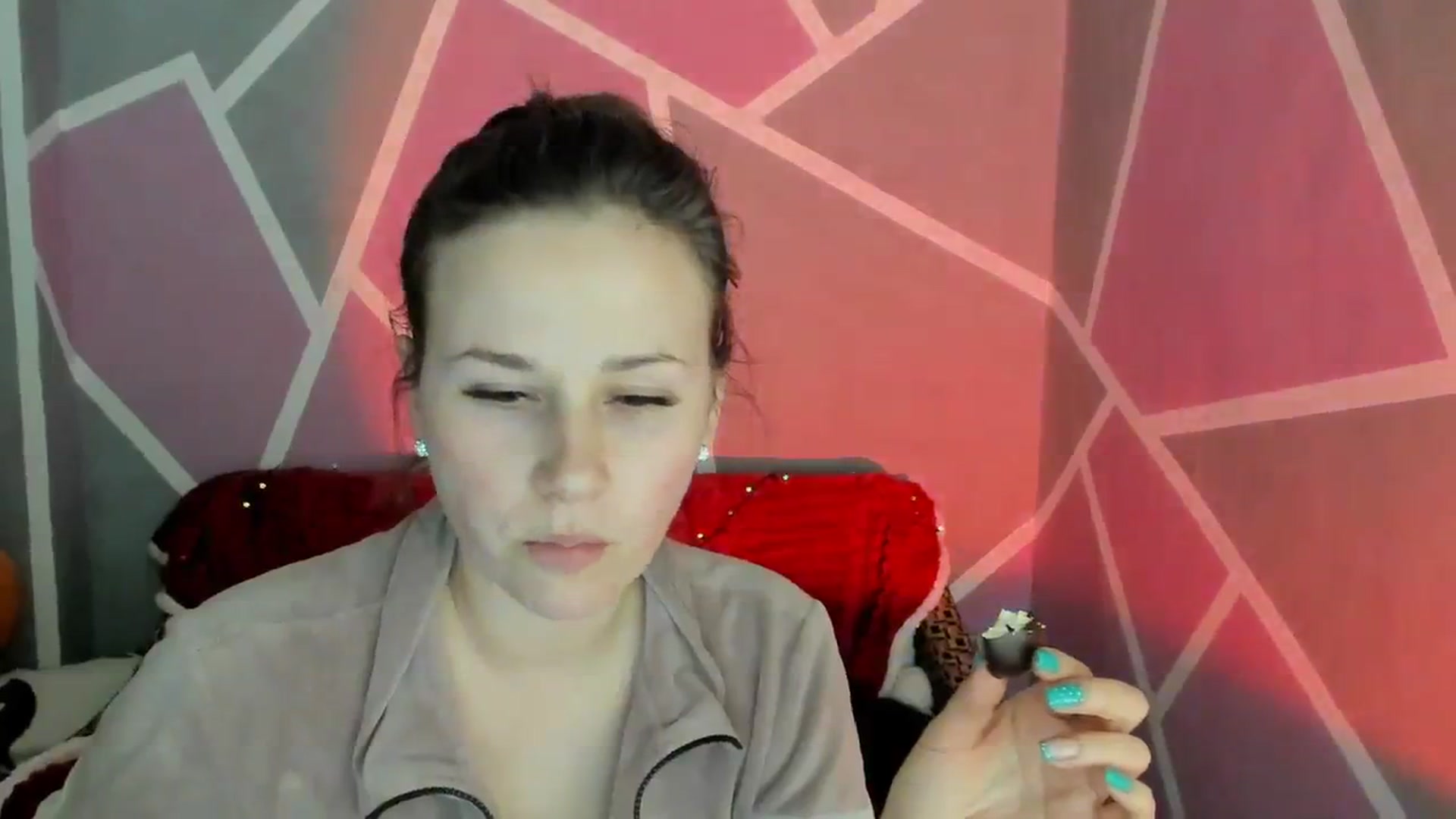 Gallery image thumbnail from Sexy_Ukr's myfreecams stream on, 04/01/2024, 18:17 image 6 of 20