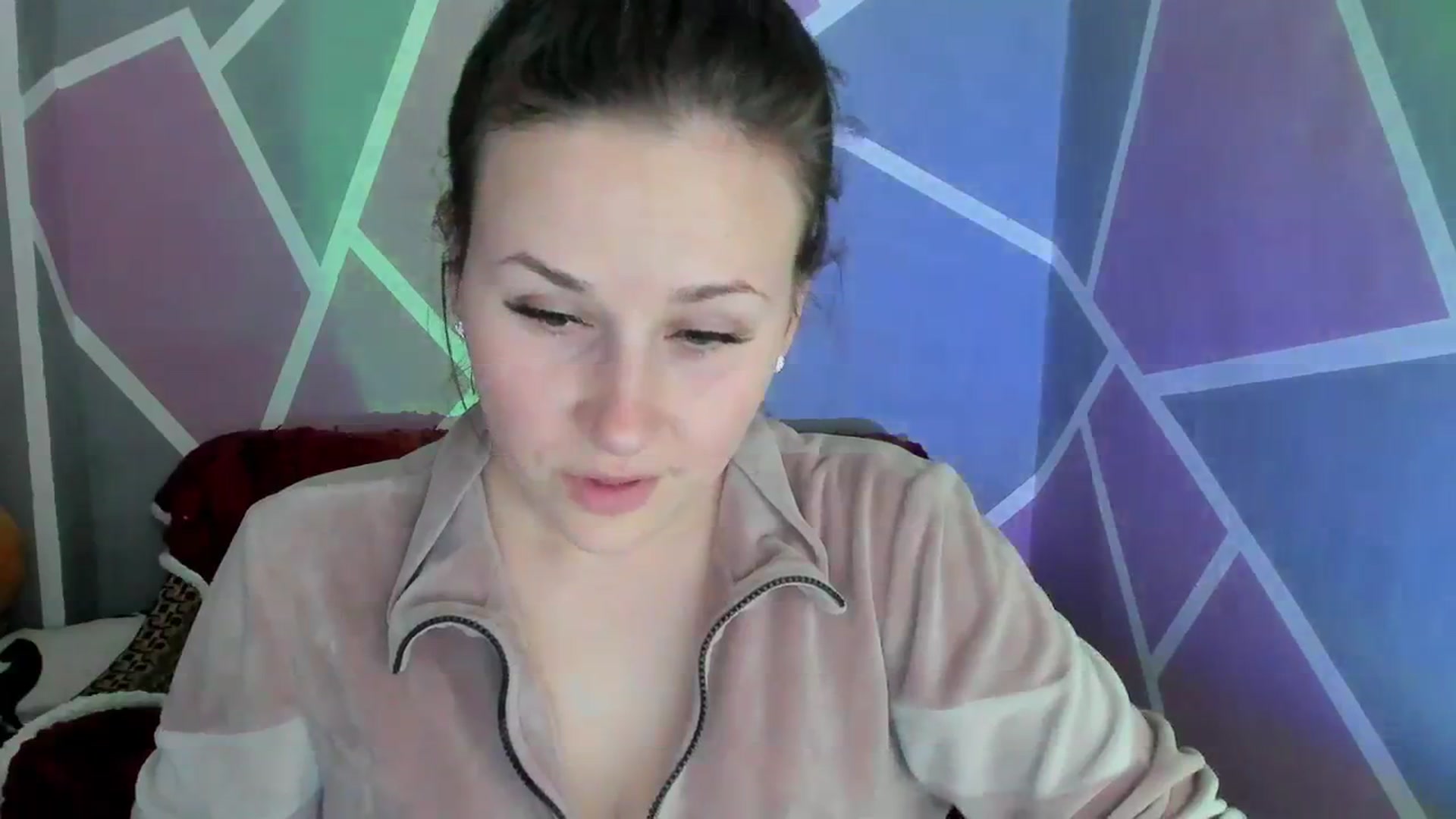 Gallery image thumbnail from Sexy_Ukr's myfreecams stream on, 04/01/2024, 18:17 image 19 of 20