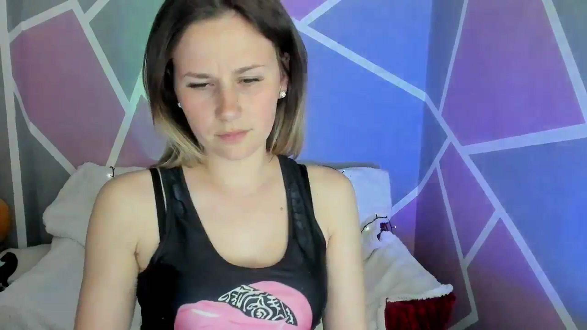 Gallery image thumbnail from Sexy_Ukr's myfreecams stream on, 04/09/2024, 18:49 image 7 of 20