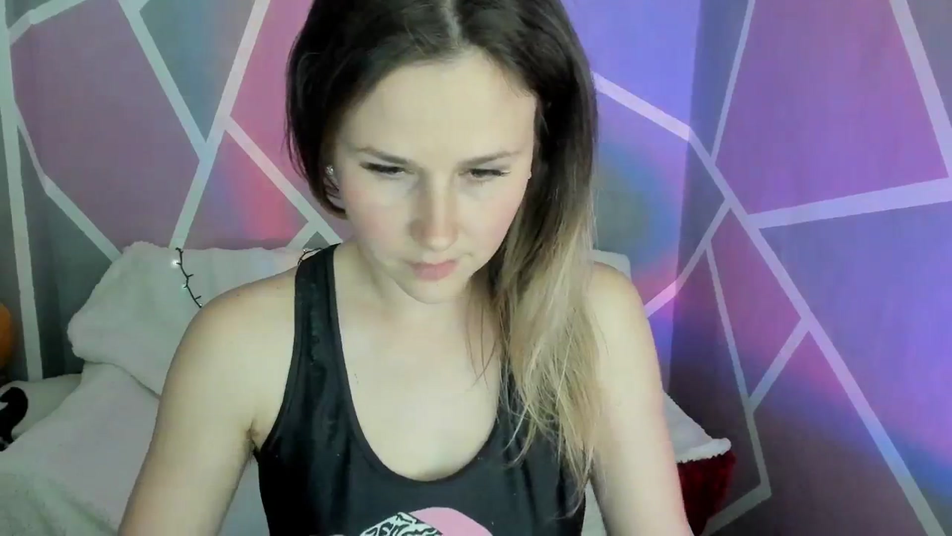 Gallery image thumbnail from Sexy_Ukr's myfreecams stream on, 04/09/2024, 18:49 image 17 of 20