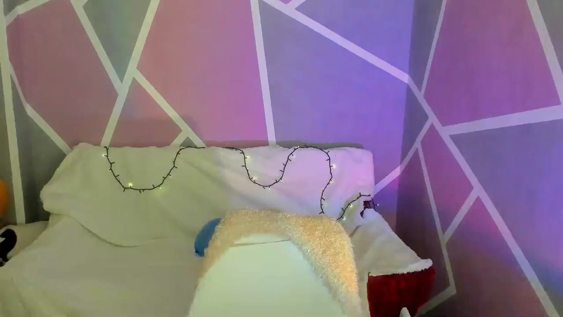 Gallery image thumbnail from Sexy_Ukr's myfreecams stream on, 04/11/2024, 15:03 image 14 of 20