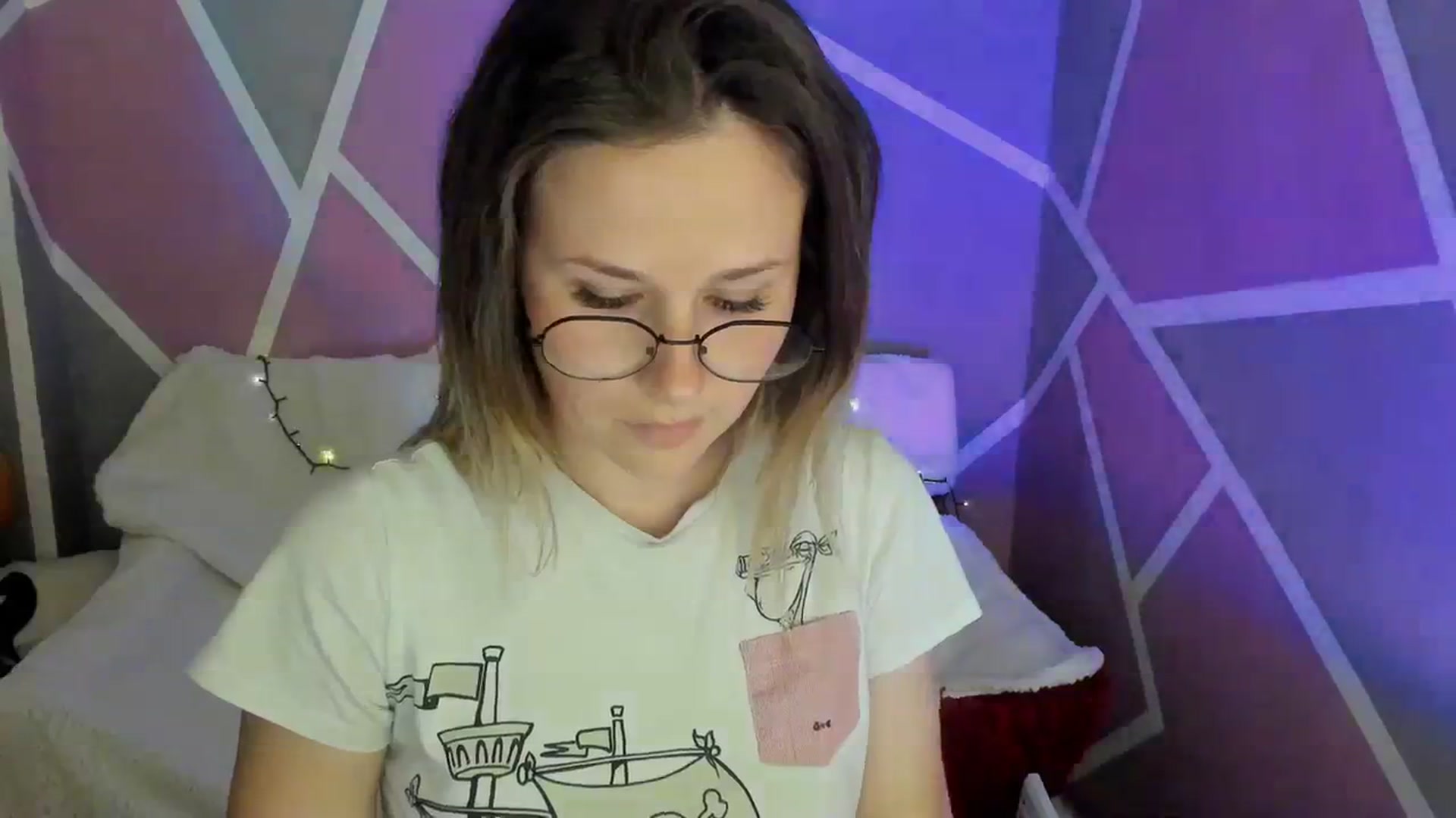 Gallery image thumbnail from Sexy_Ukr's myfreecams stream on, 04/13/2024, 16:09 image 14 of 20