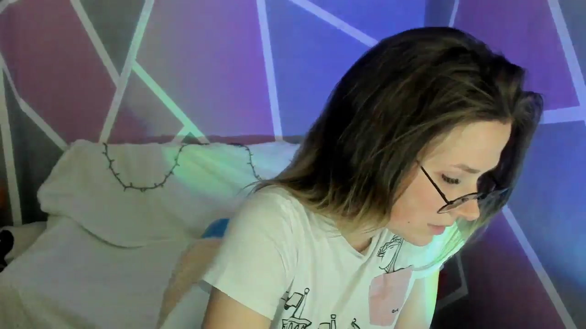 Gallery image thumbnail from Sexy_Ukr's myfreecams stream on, 04/13/2024, 16:09 image 3 of 20