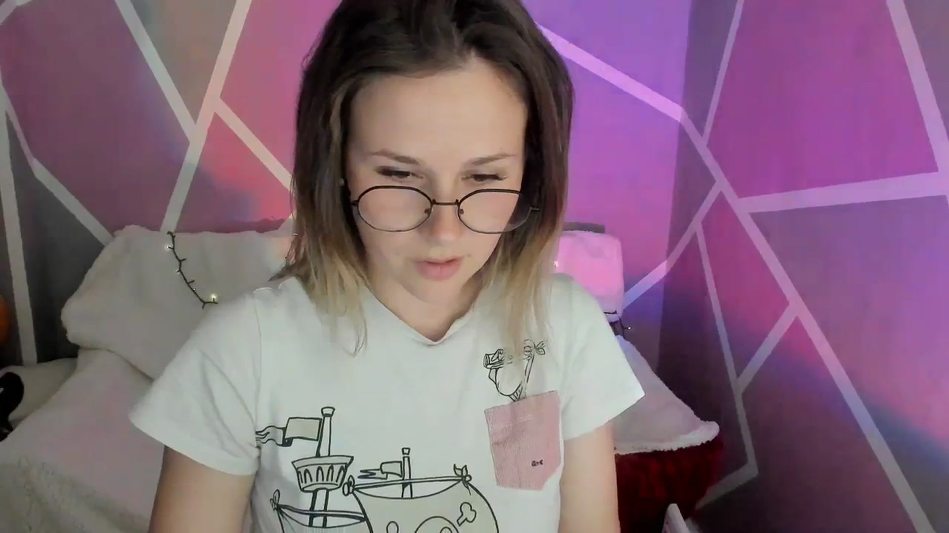 Gallery image thumbnail from Sexy_Ukr's myfreecams stream on, 04/13/2024, 16:09 image 13 of 20