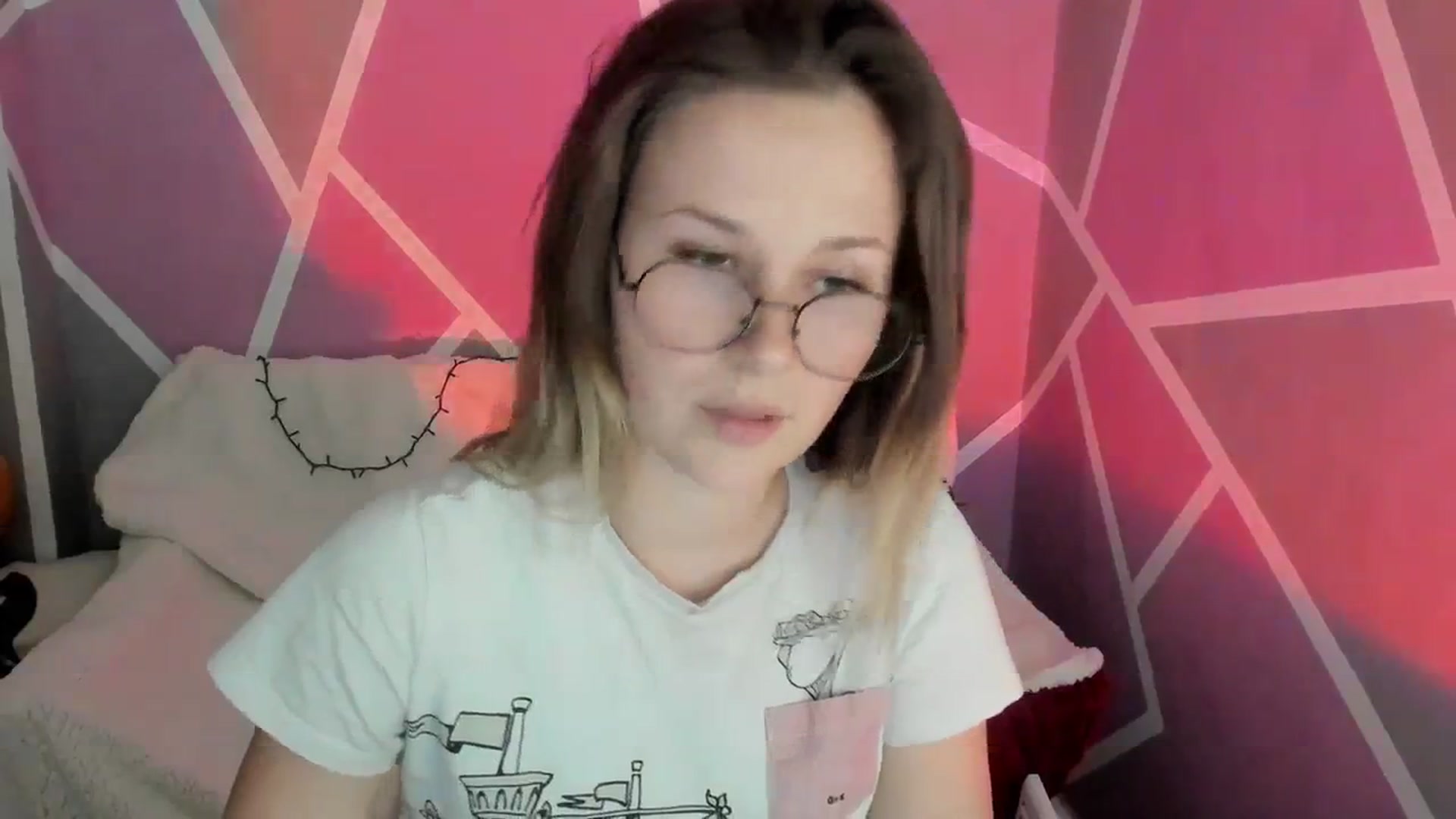 Gallery image thumbnail from Sexy_Ukr's myfreecams stream on, 04/13/2024, 16:09 image 6 of 20