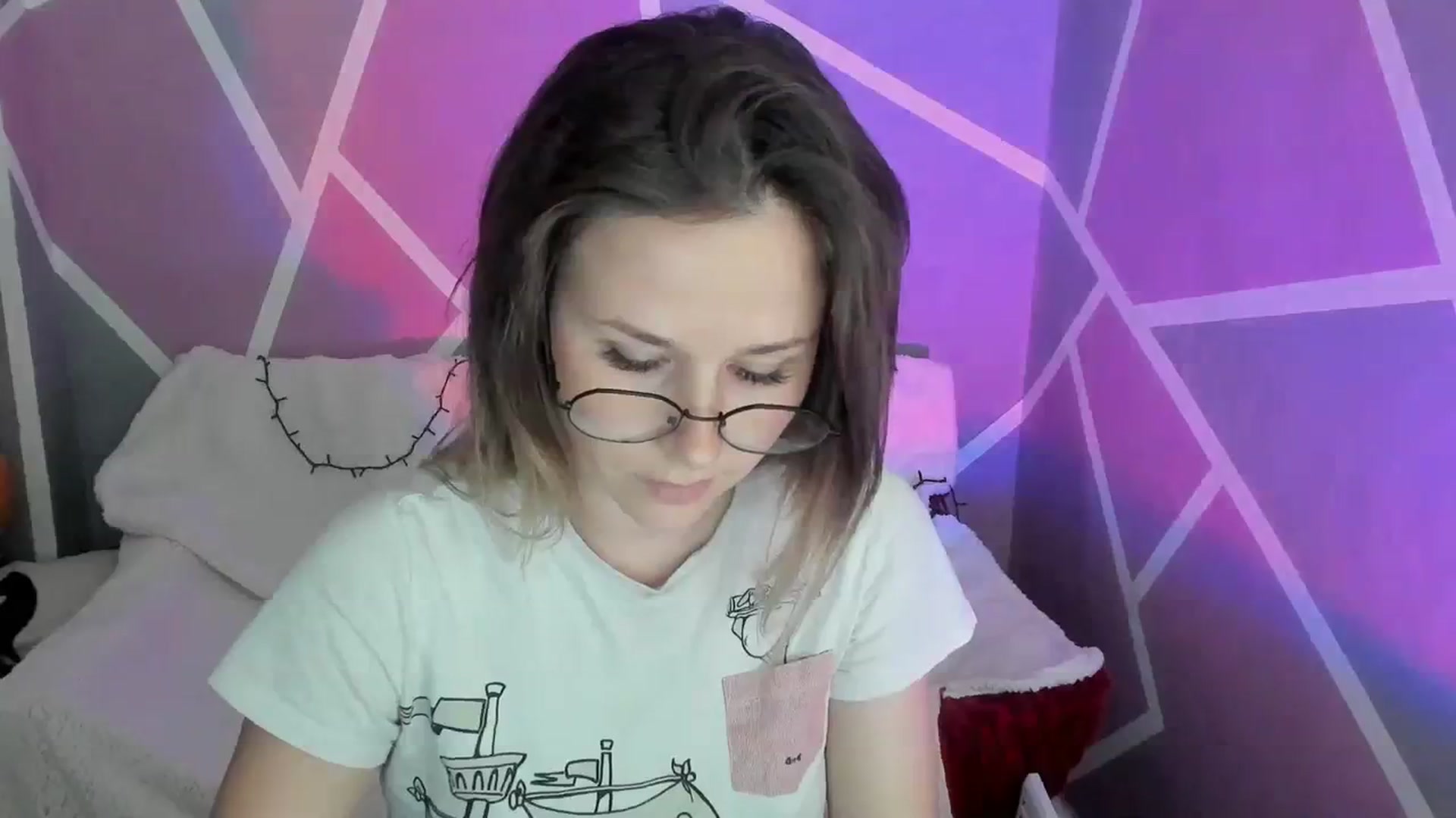 Gallery image thumbnail from Sexy_Ukr's myfreecams stream on, 04/13/2024, 16:09 image 5 of 20
