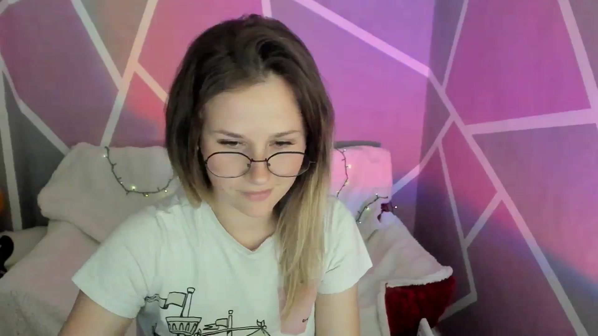 Gallery image thumbnail from Sexy_Ukr's myfreecams stream on, 04/13/2024, 17:51 image 4 of 20