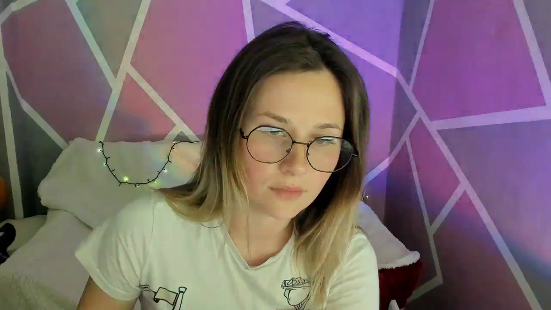 Gallery image thumbnail from Sexy_Ukr's myfreecams stream on, 04/13/2024, 17:51 image 13 of 20
