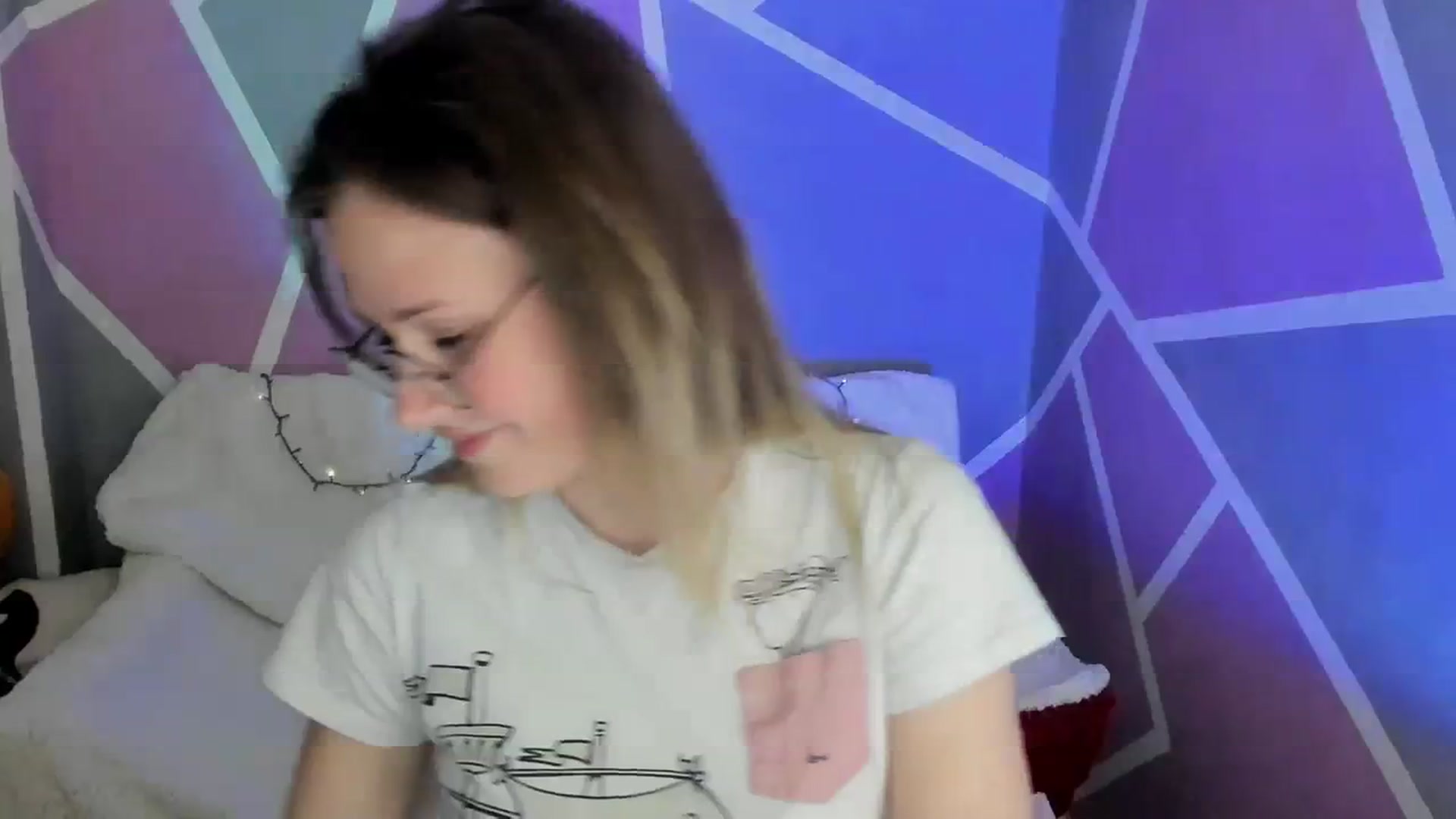 Gallery image thumbnail from Sexy_Ukr's myfreecams stream on, 04/13/2024, 17:51 image 10 of 20