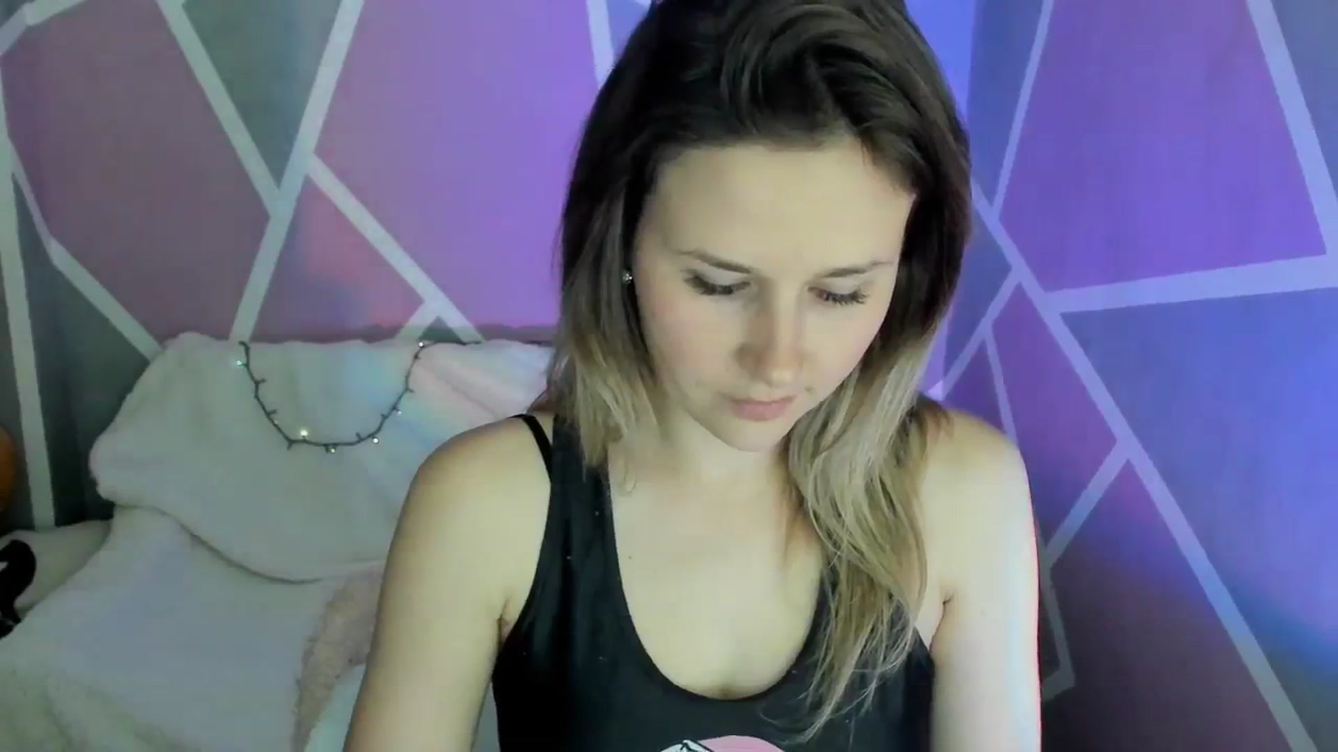 Gallery image thumbnail from Sexy_Ukr's myfreecams stream on, 04/14/2024, 16:25 image 4 of 20