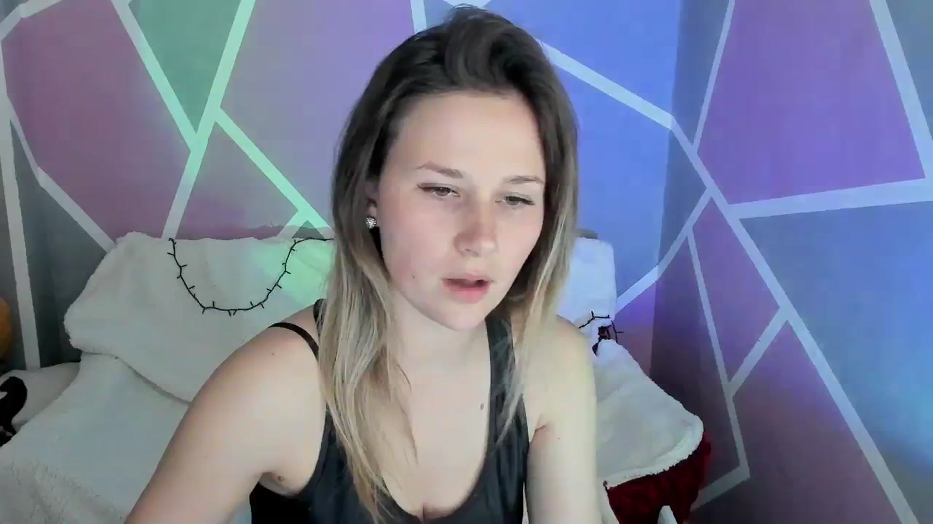 Gallery image thumbnail from Sexy_Ukr's myfreecams stream on, 04/14/2024, 16:25 image 11 of 20
