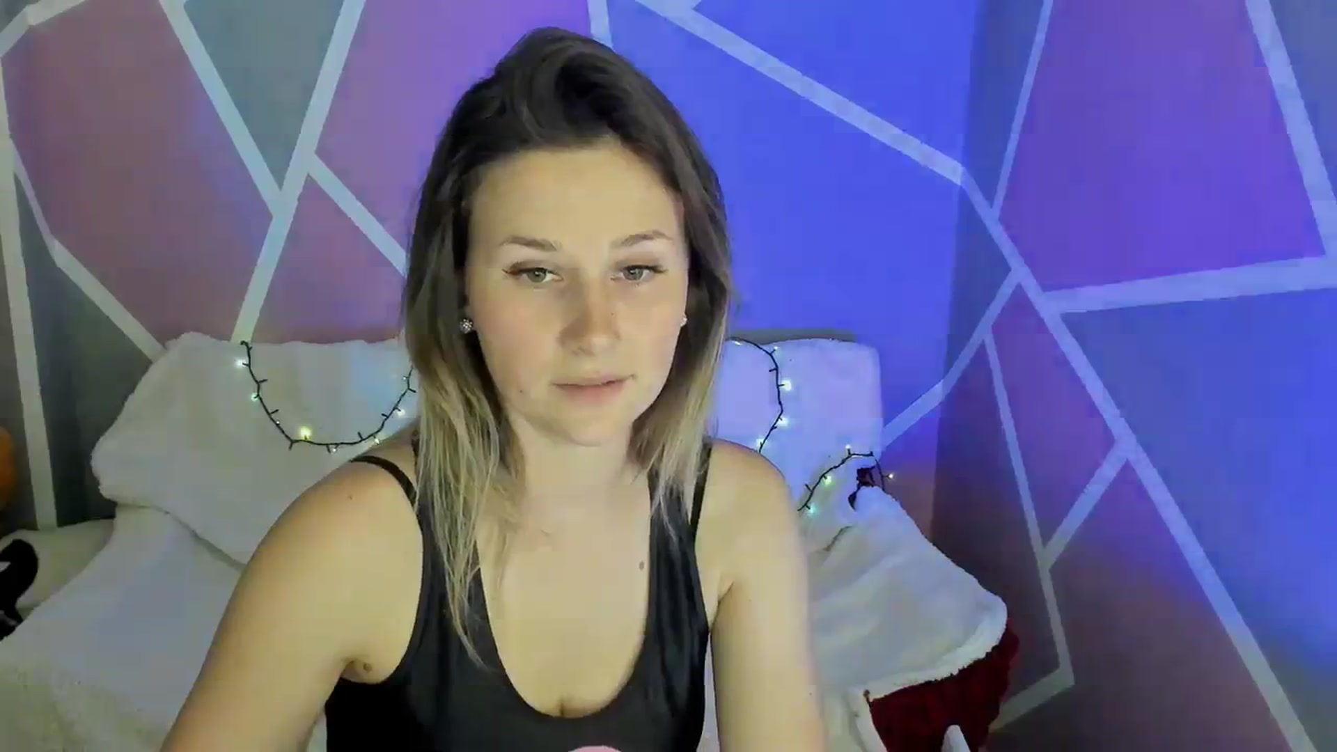 Gallery image thumbnail from Sexy_Ukr's myfreecams stream on, 04/14/2024, 16:25 image 7 of 20
