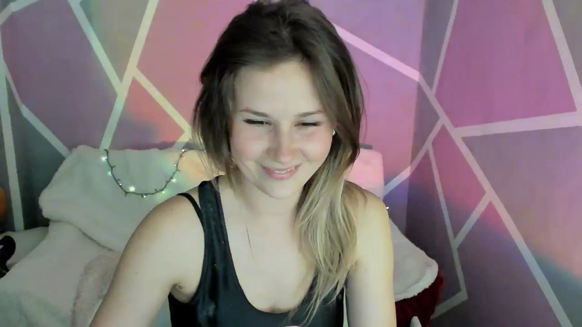 Gallery image thumbnail from Sexy_Ukr's myfreecams stream on, 04/14/2024, 17:07 image 4 of 20