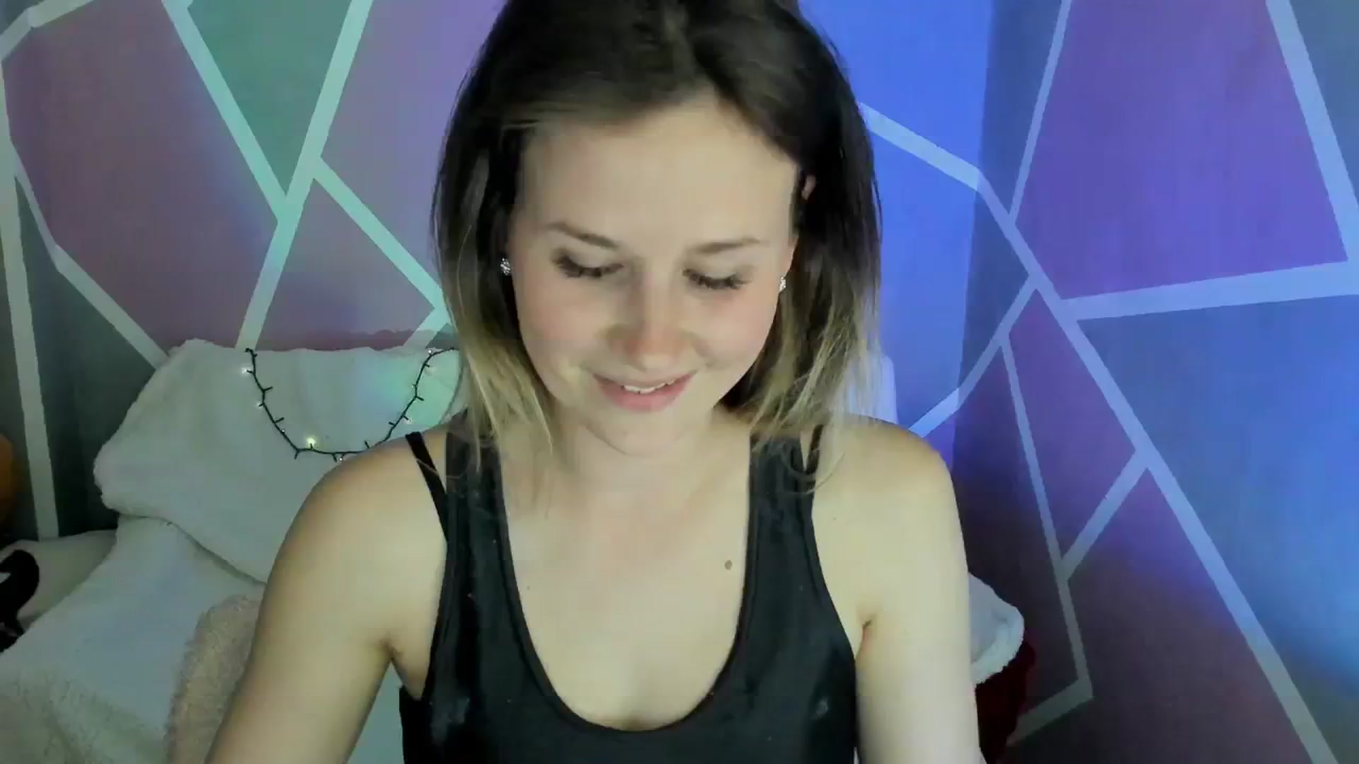 Gallery image thumbnail from Sexy_Ukr's myfreecams stream on, 04/14/2024, 17:07 image 14 of 20