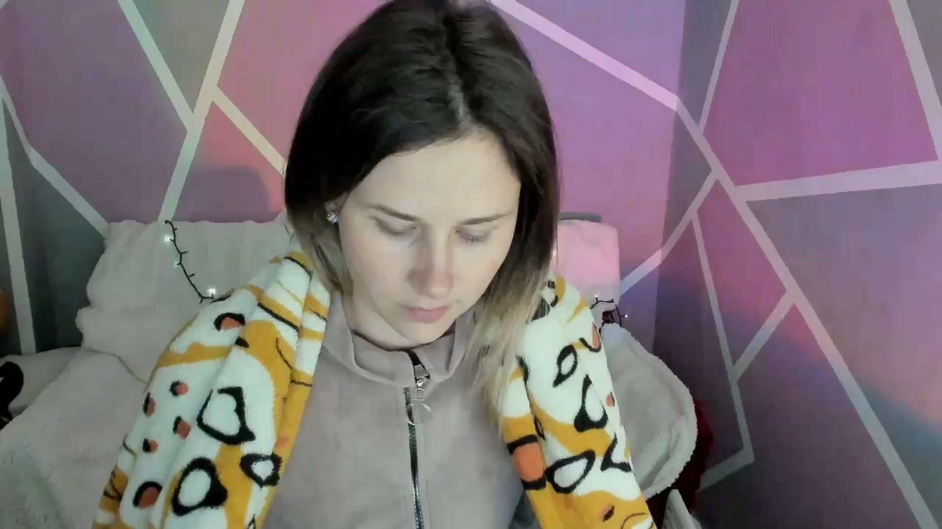 Gallery image thumbnail from Sexy_Ukr's myfreecams stream on, 04/21/2024, 16:31 image 6 of 20