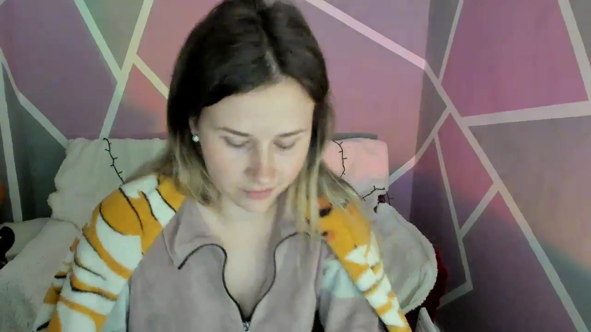 Gallery image thumbnail from Sexy_Ukr's myfreecams stream on, 04/21/2024, 16:31 image 17 of 20