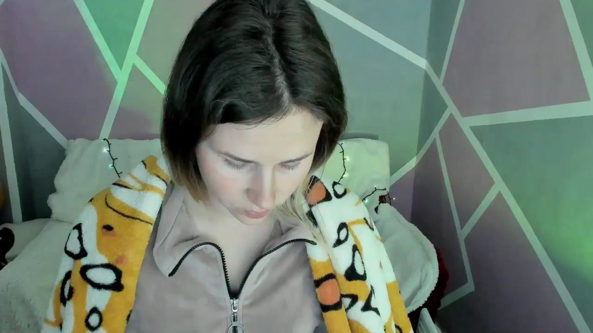 Gallery image thumbnail from Sexy_Ukr's myfreecams stream on, 04/21/2024, 16:31 image 8 of 20