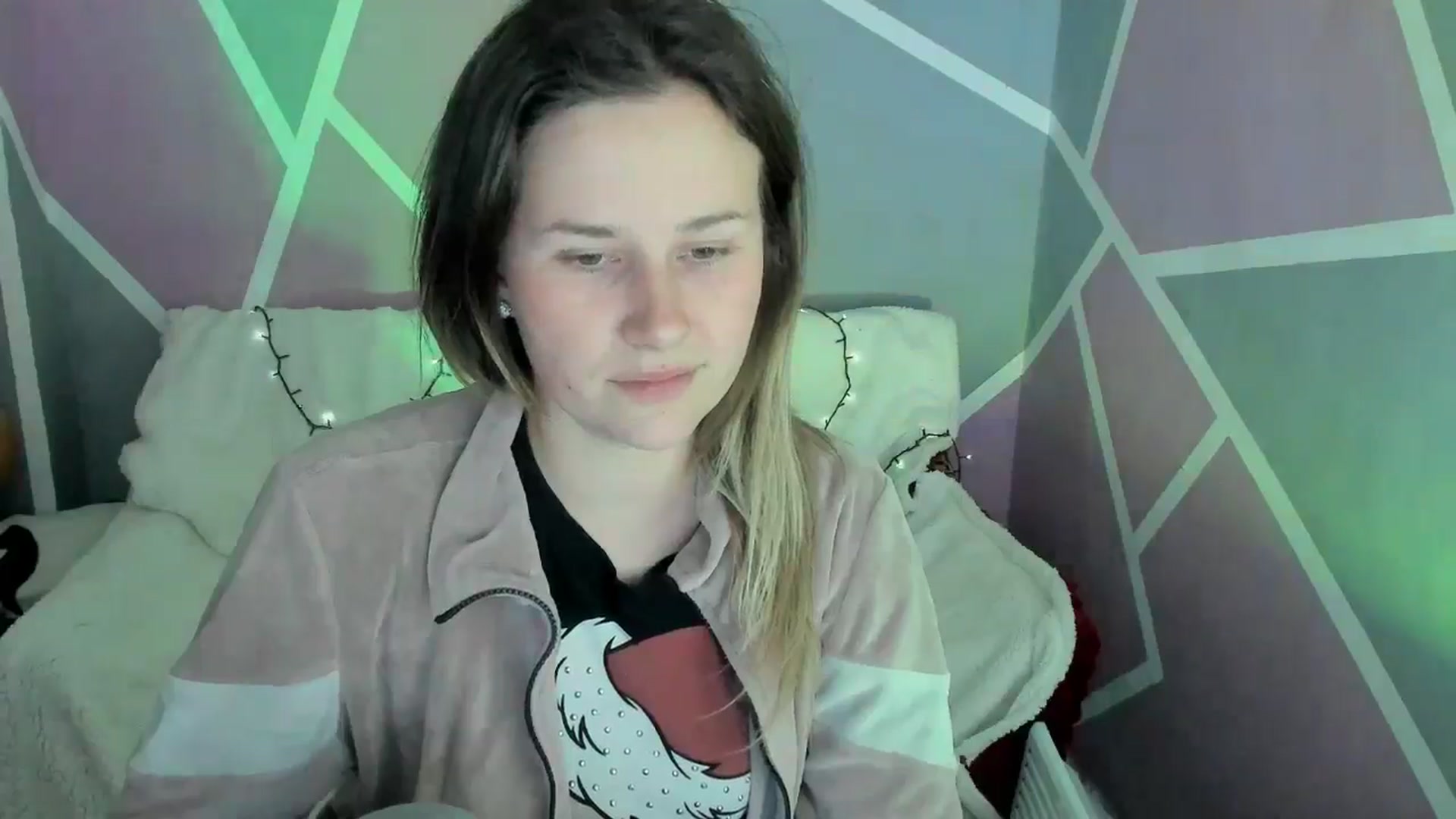 Gallery image thumbnail from Sexy_Ukr's myfreecams stream on, 04/22/2024, 19:52 image 14 of 20
