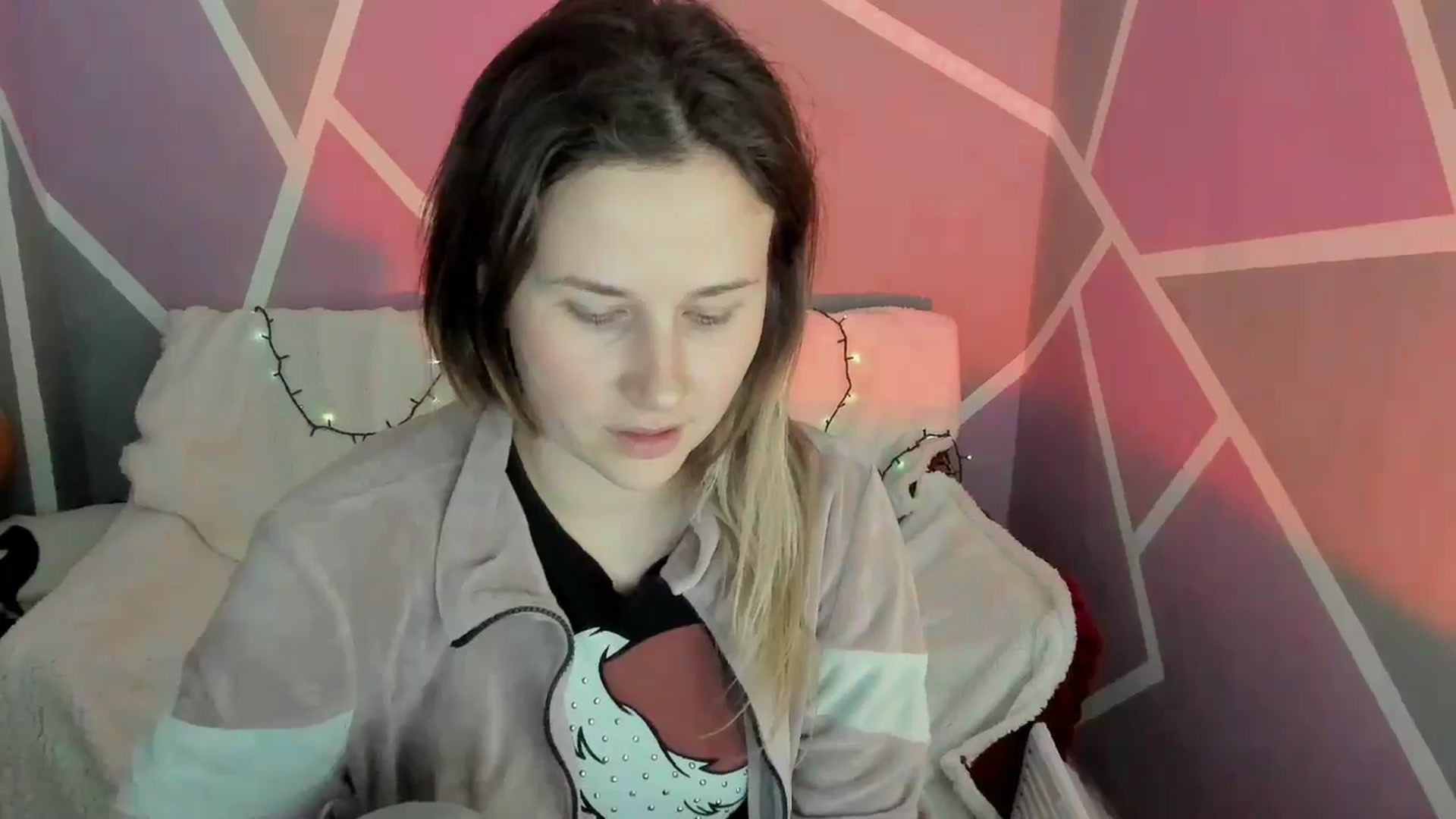 Gallery image thumbnail from Sexy_Ukr's myfreecams stream on, 04/22/2024, 19:52 image 15 of 20