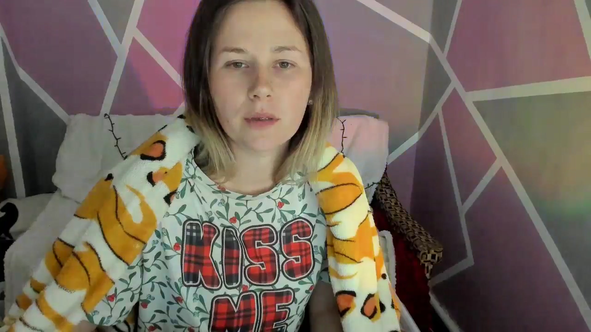 Gallery image thumbnail from Sexy_Ukr's myfreecams stream on, 04/25/2024, 18:42 image 6 of 20