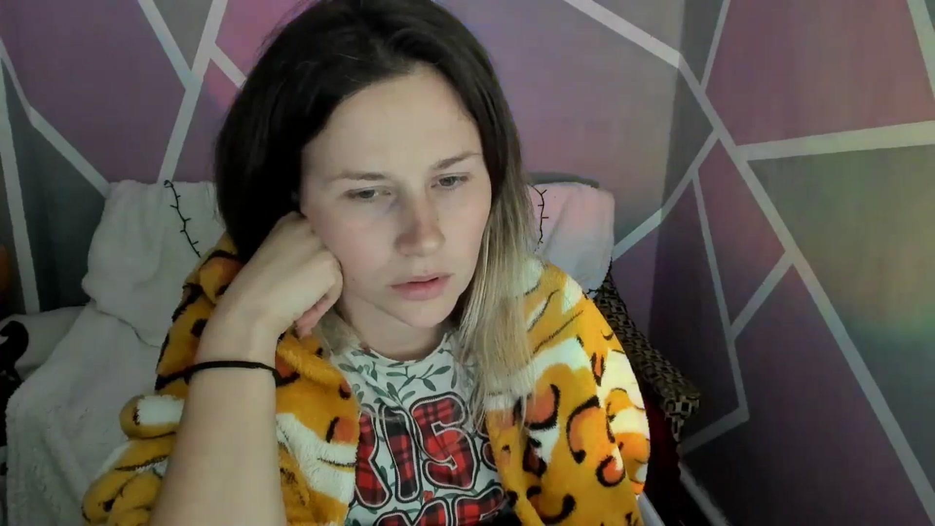 Gallery image thumbnail from Sexy_Ukr's myfreecams stream on, 04/25/2024, 18:42 image 15 of 20