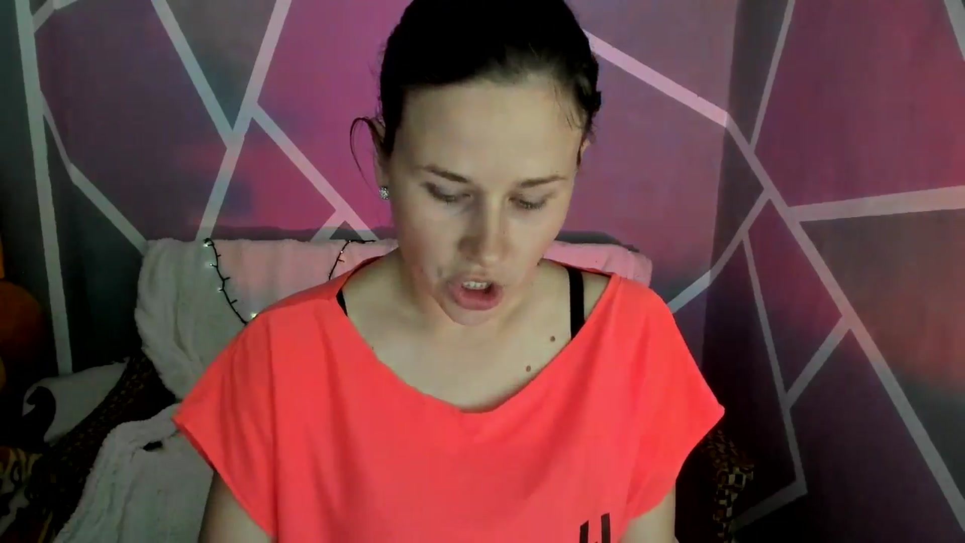 Gallery image thumbnail from Sexy_Ukr's myfreecams stream on, 05/02/2024, 20:06 image 6 of 20