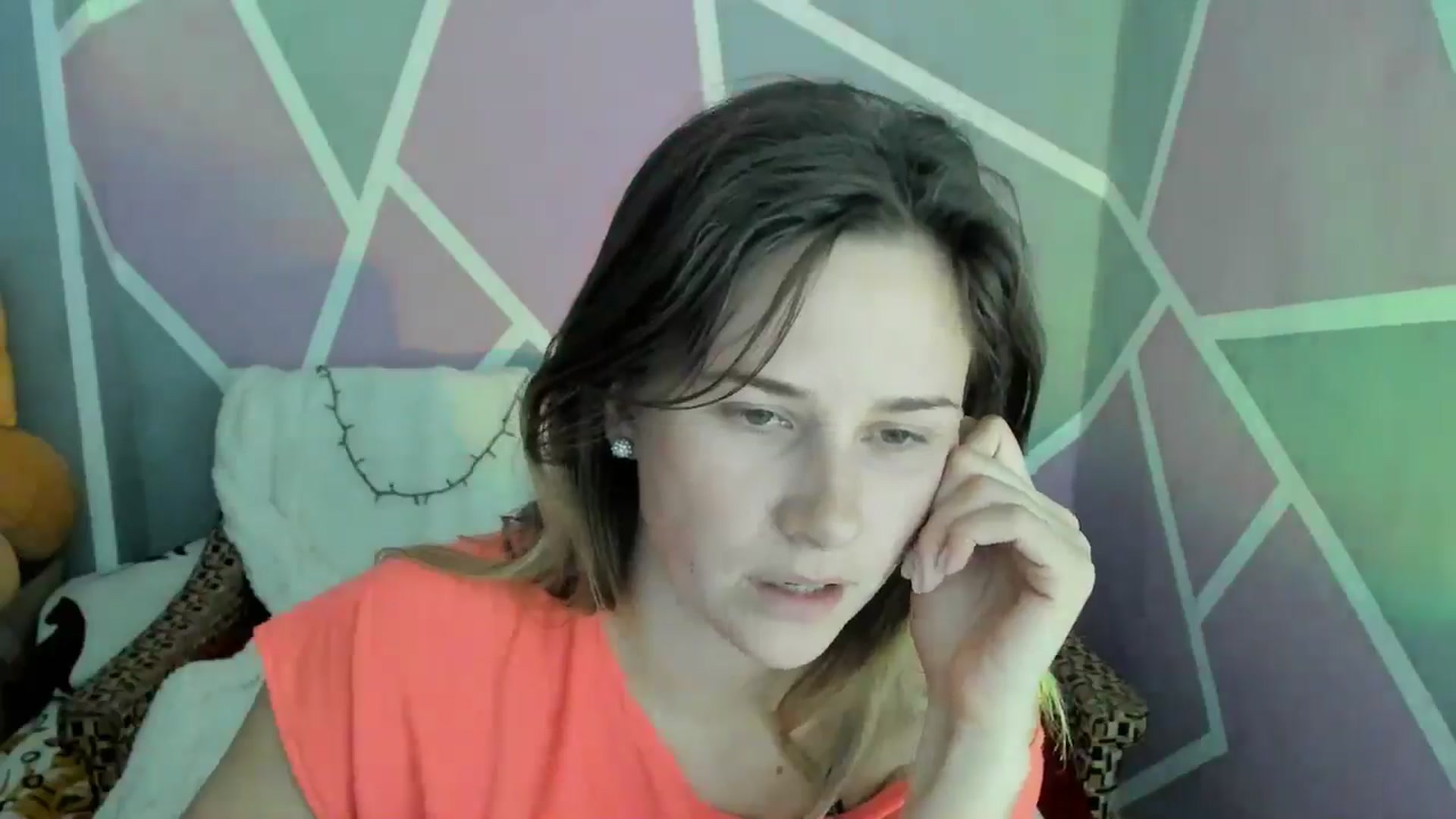 Gallery image thumbnail from Sexy_Ukr's myfreecams stream on, 05/07/2024, 18:59 image 17 of 20