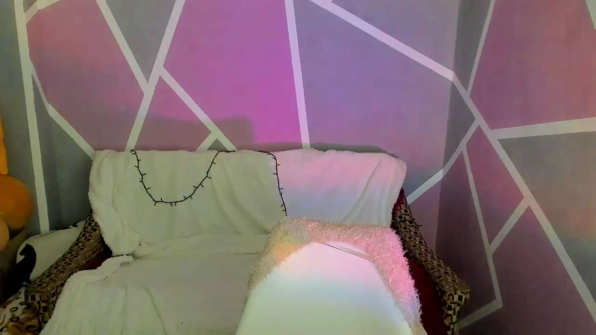 Gallery image thumbnail from Sexy_Ukr's myfreecams stream on, 05/07/2024, 18:59 image 5 of 20