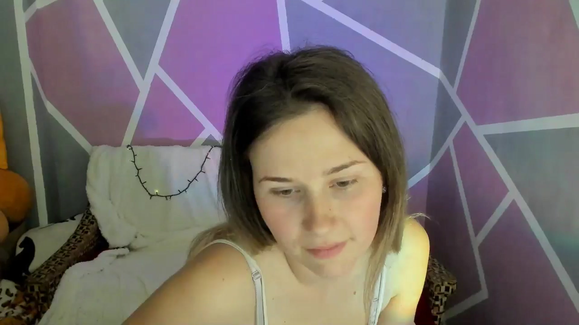 Gallery image thumbnail from Sexy_Ukr's myfreecams stream on, 05/09/2024, 13:33 image 16 of 20