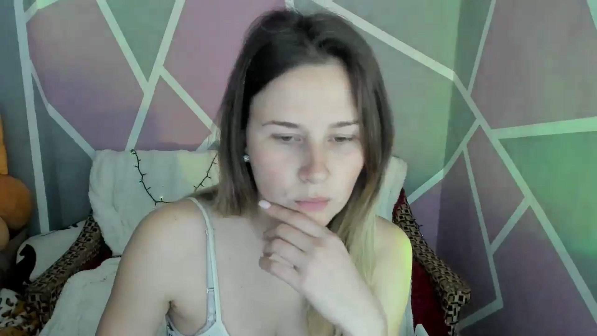 Gallery image thumbnail from Sexy_Ukr's myfreecams stream on, 05/09/2024, 13:33 image 7 of 20
