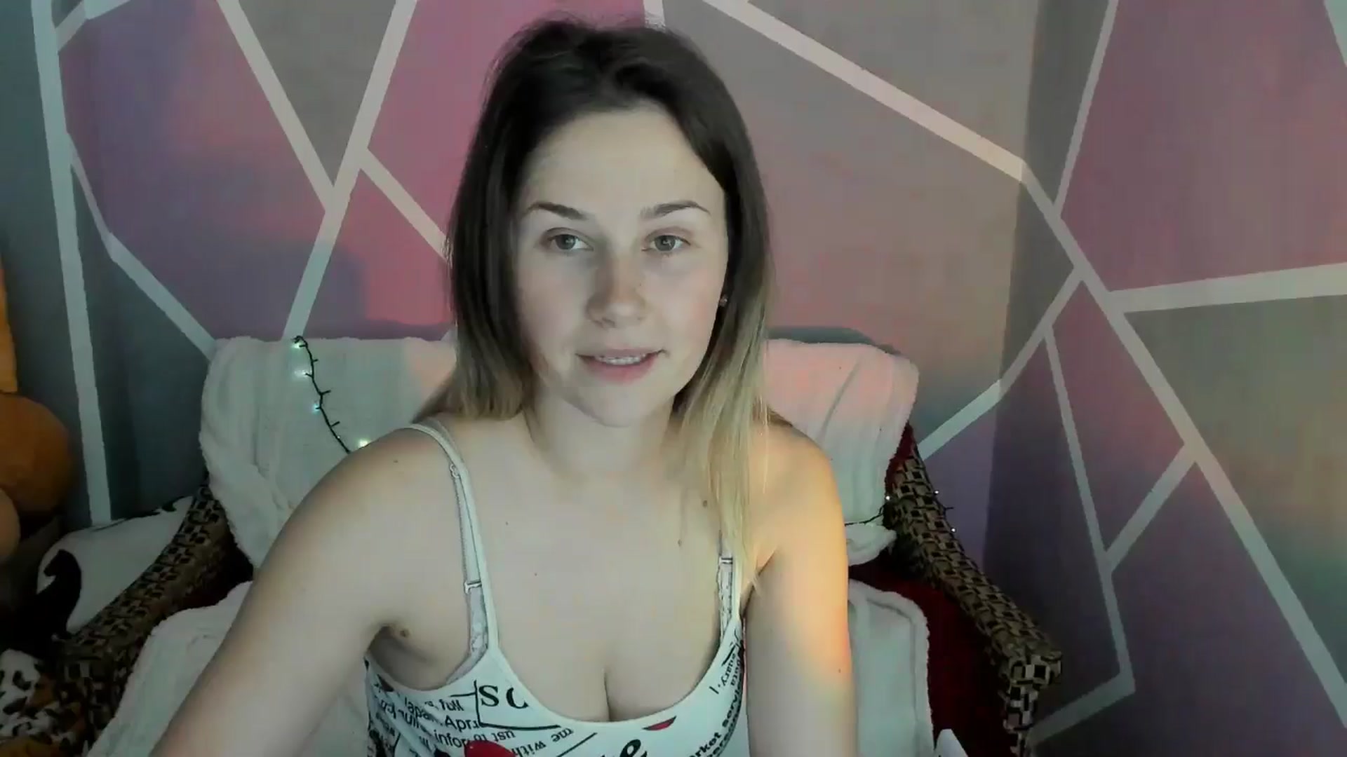 Gallery image thumbnail from Sexy_Ukr's myfreecams stream on, 05/09/2024, 13:33 image 5 of 20