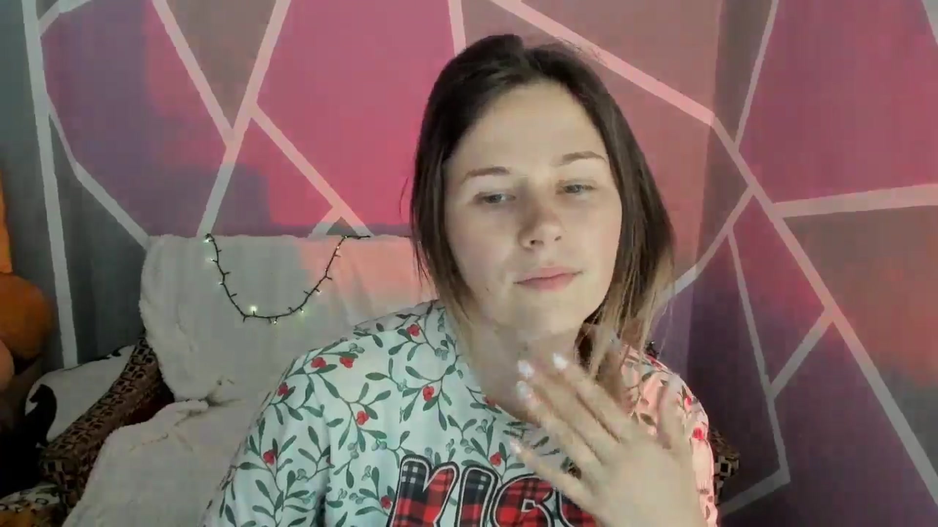 Gallery image thumbnail from Sexy_Ukr's myfreecams stream on, 05/11/2024, 16:32 image 3 of 20