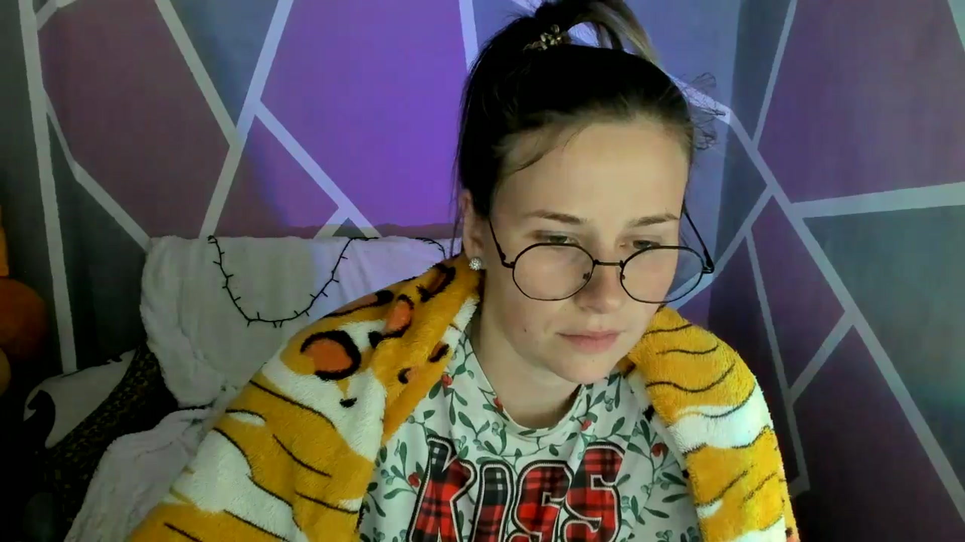 Gallery image thumbnail from Sexy_Ukr's myfreecams stream on, 05/13/2024, 18:39 image 7 of 20