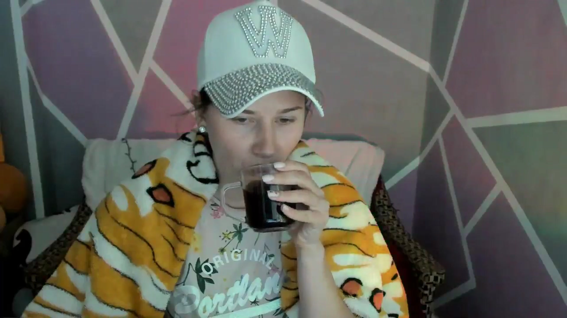 Gallery image thumbnail from Sexy_Ukr's myfreecams stream on, 05/18/2024, 17:12 image 15 of 20