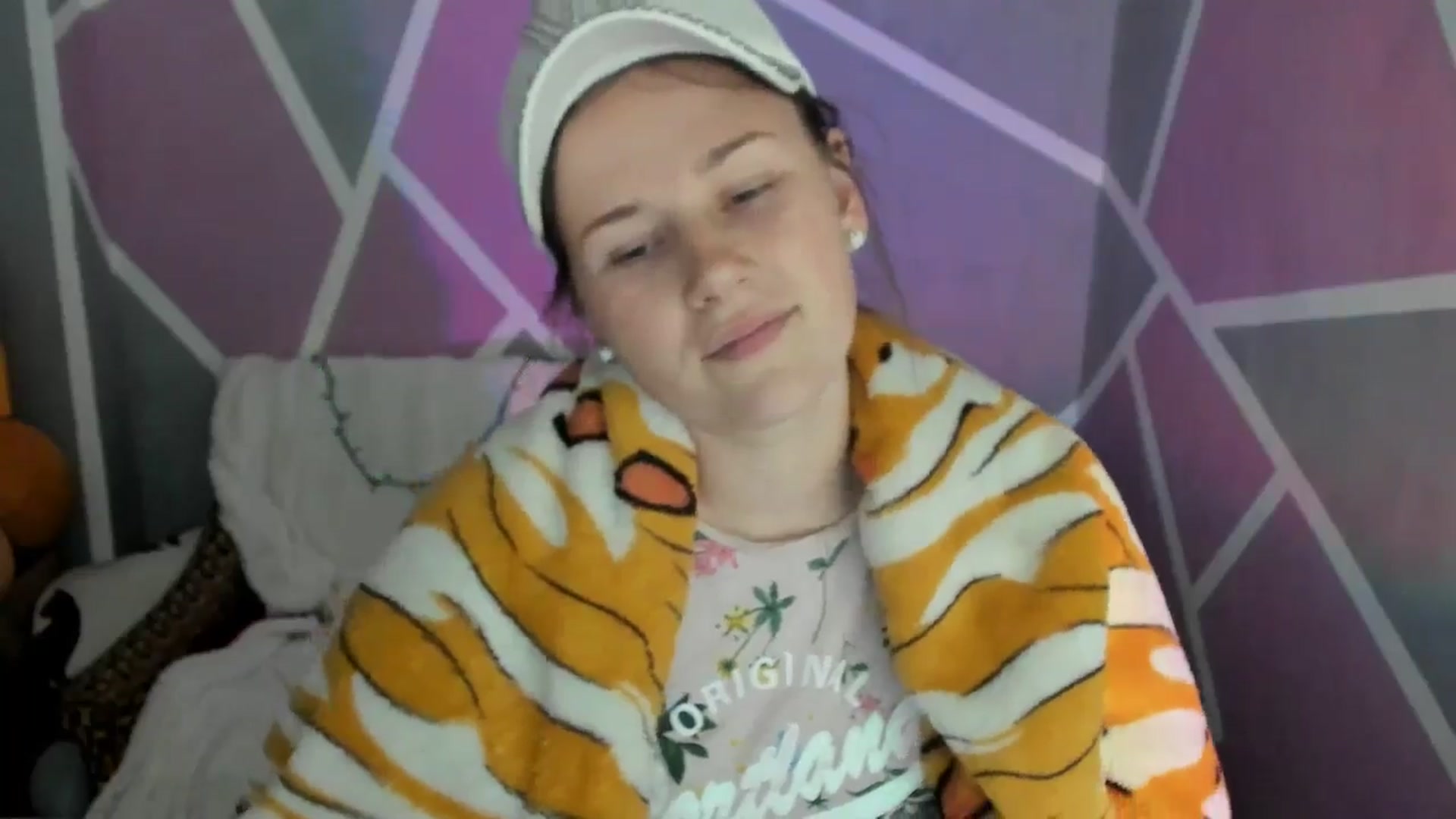 Gallery image thumbnail from Sexy_Ukr's myfreecams stream on, 05/18/2024, 17:12 image 9 of 20